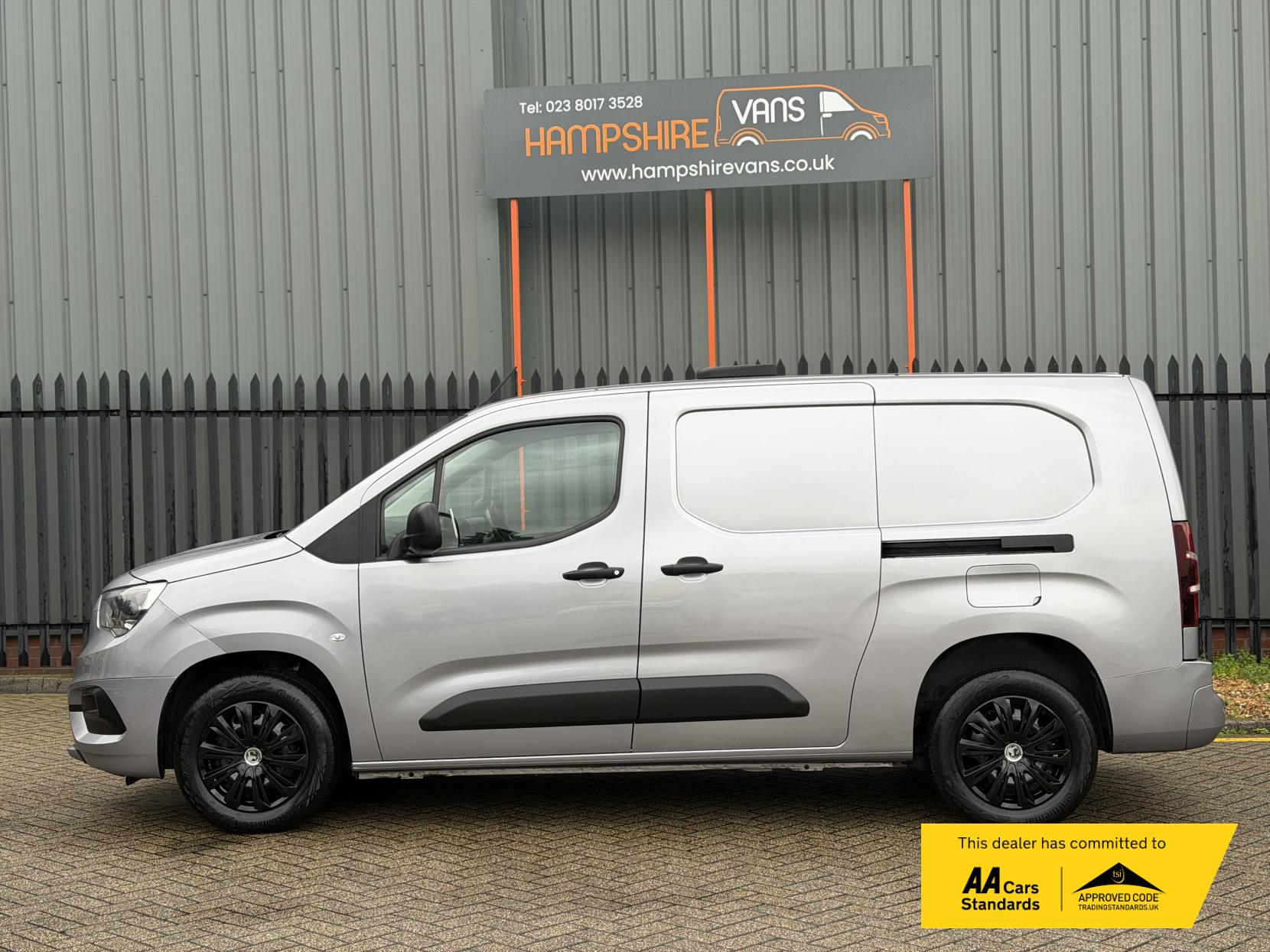 Vauxhall Combo 1.5 Turbo D 2300 Sportive Panel Van 4dr Diesel Manual L2 H1 Euro 6 (100 ps)
