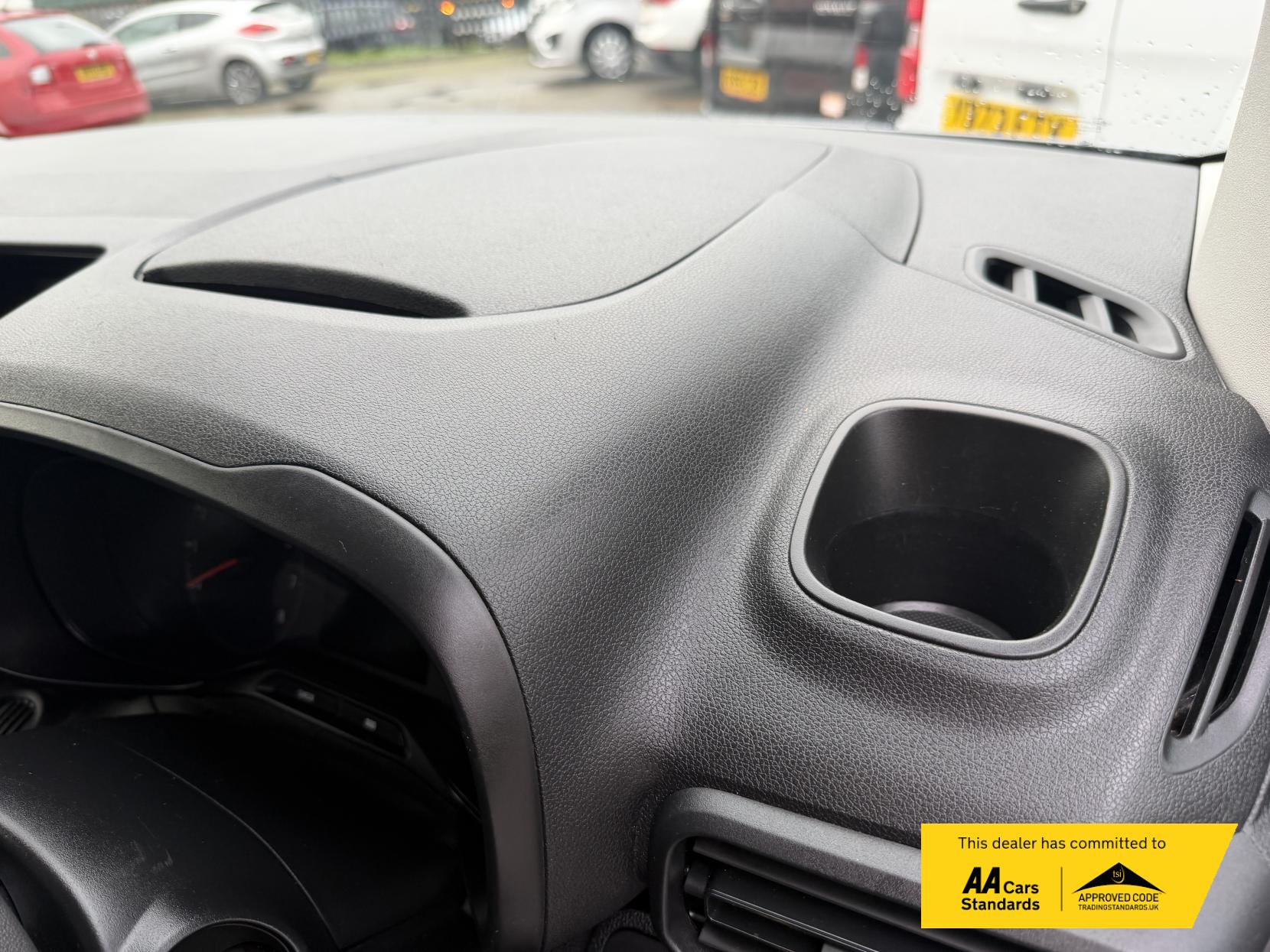 Vauxhall Combo 1.5 Turbo D 2300 Sportive Panel Van 4dr Diesel Manual L2 H1 Euro 6 (100 ps)