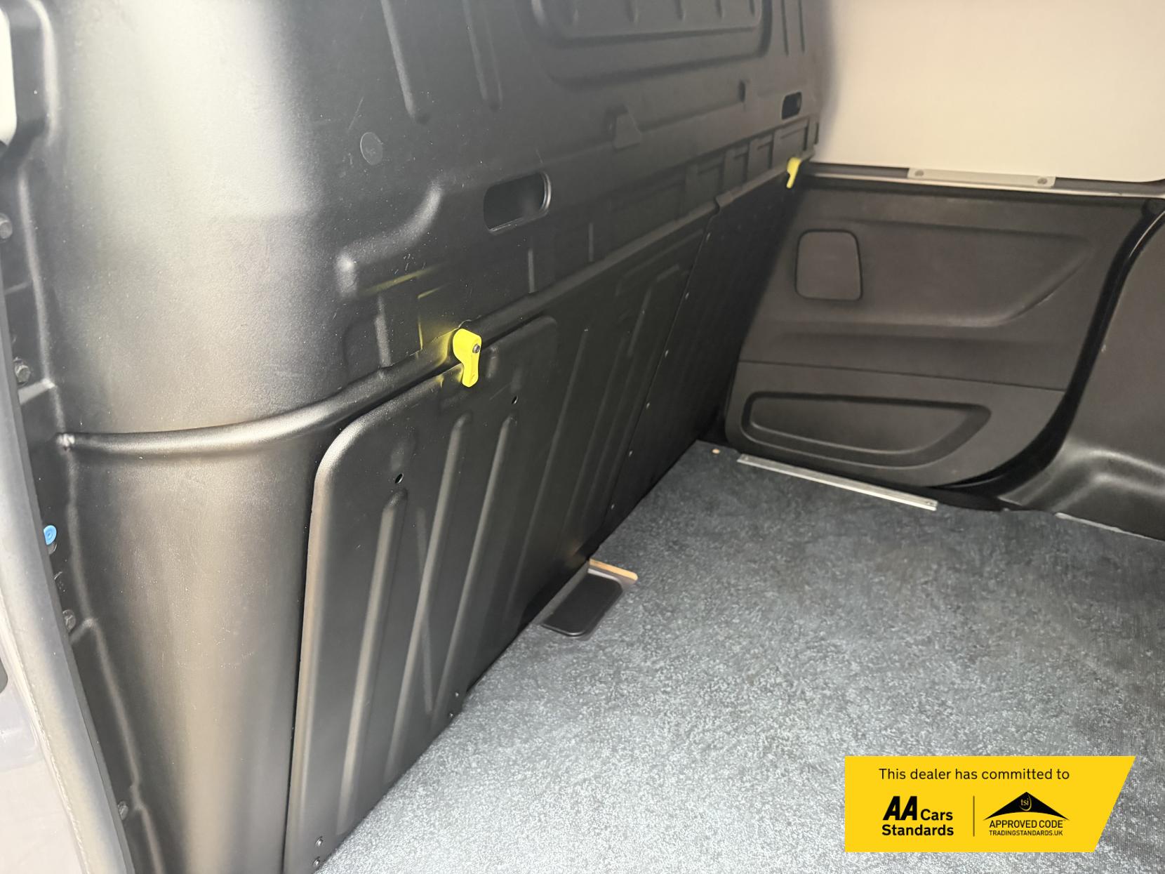 Vauxhall Combo 1.5 Turbo D 2300 Sportive Panel Van 4dr Diesel Manual L2 H1 Euro 6 (100 ps)