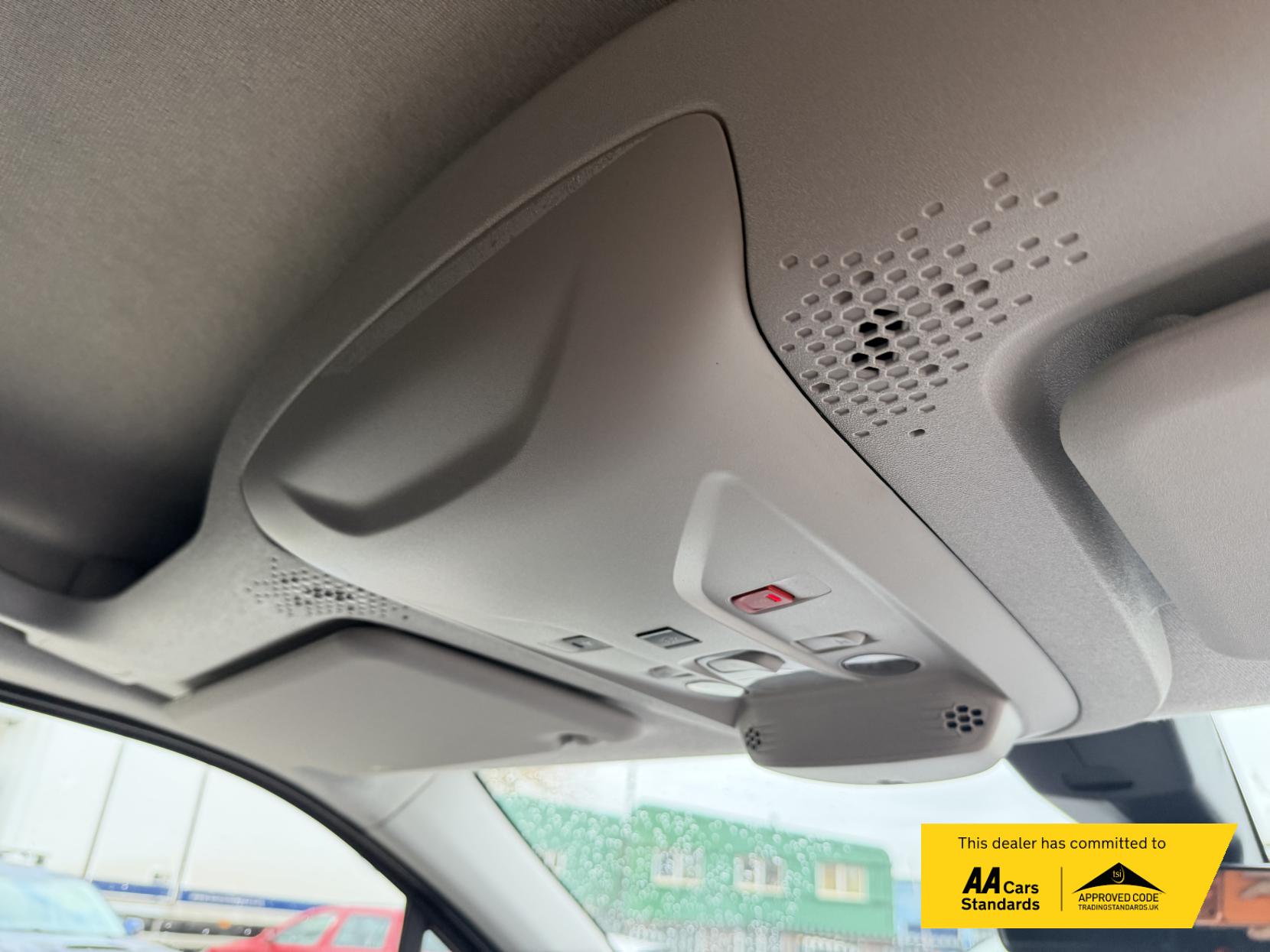 Vauxhall Combo 1.5 Turbo D 2300 Sportive Panel Van 4dr Diesel Manual L2 H1 Euro 6 (100 ps)