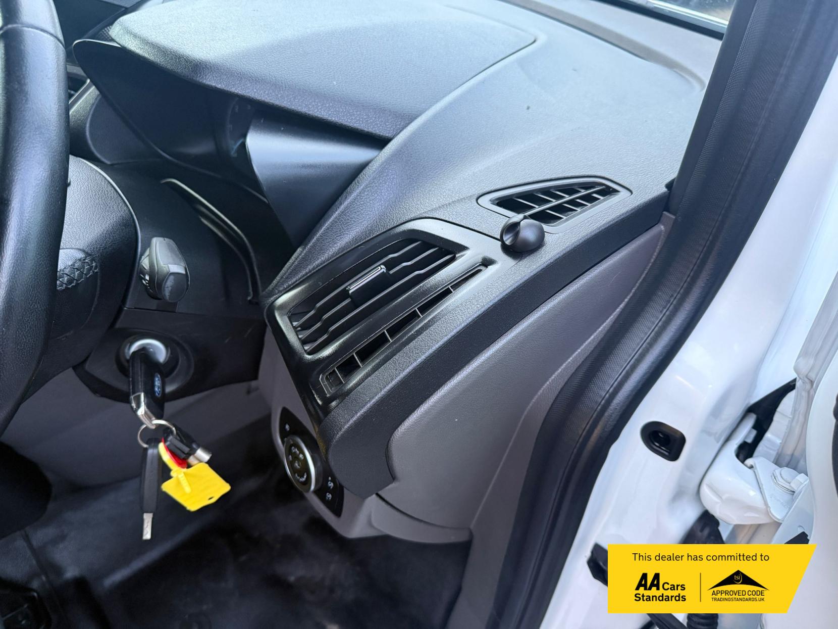 Ford Transit Connect 1.5 220 EcoBlue Trend Panel Van 5dr Diesel Manual L1 Euro 6 (s/s) (120 ps)