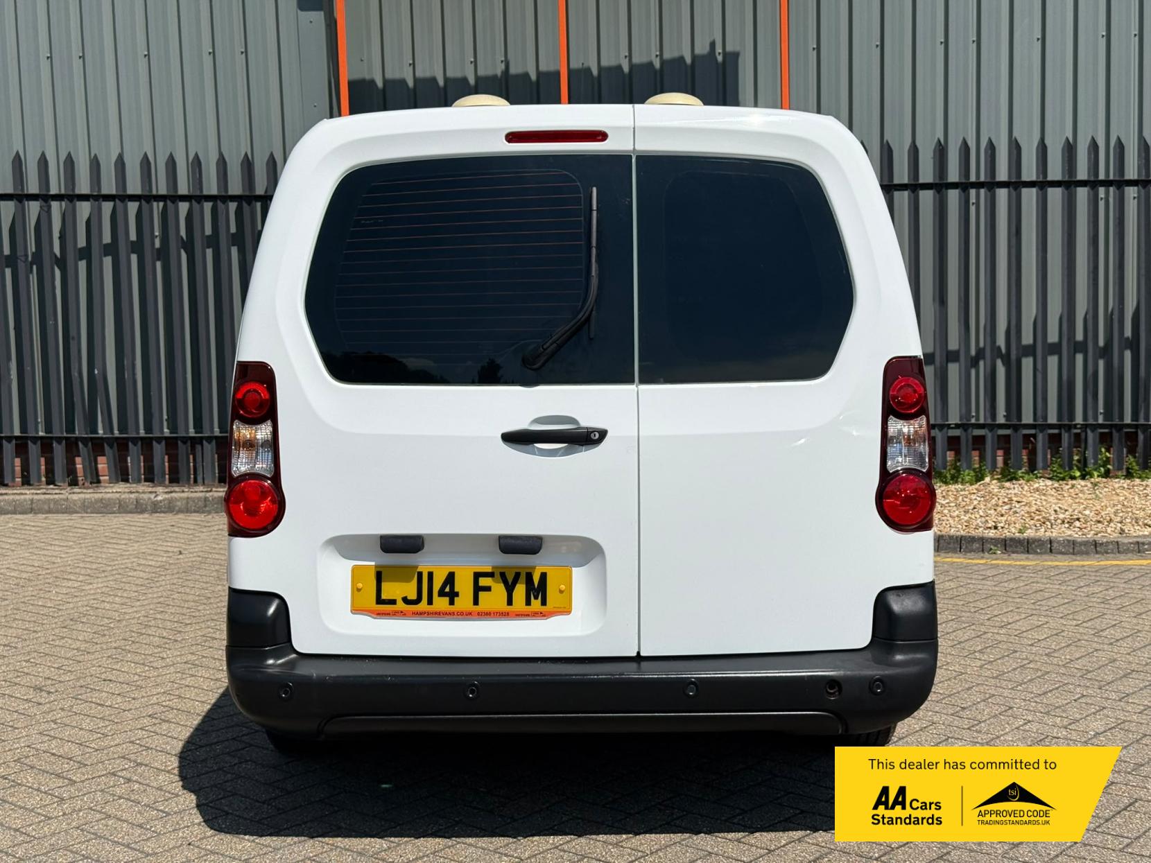 2014 Citroen Berlingo 1.6 HDi 750 LX Panel Van 6dr Diesel Manual L2 (153 g/km, 90 bhp) - Thumbnail 15