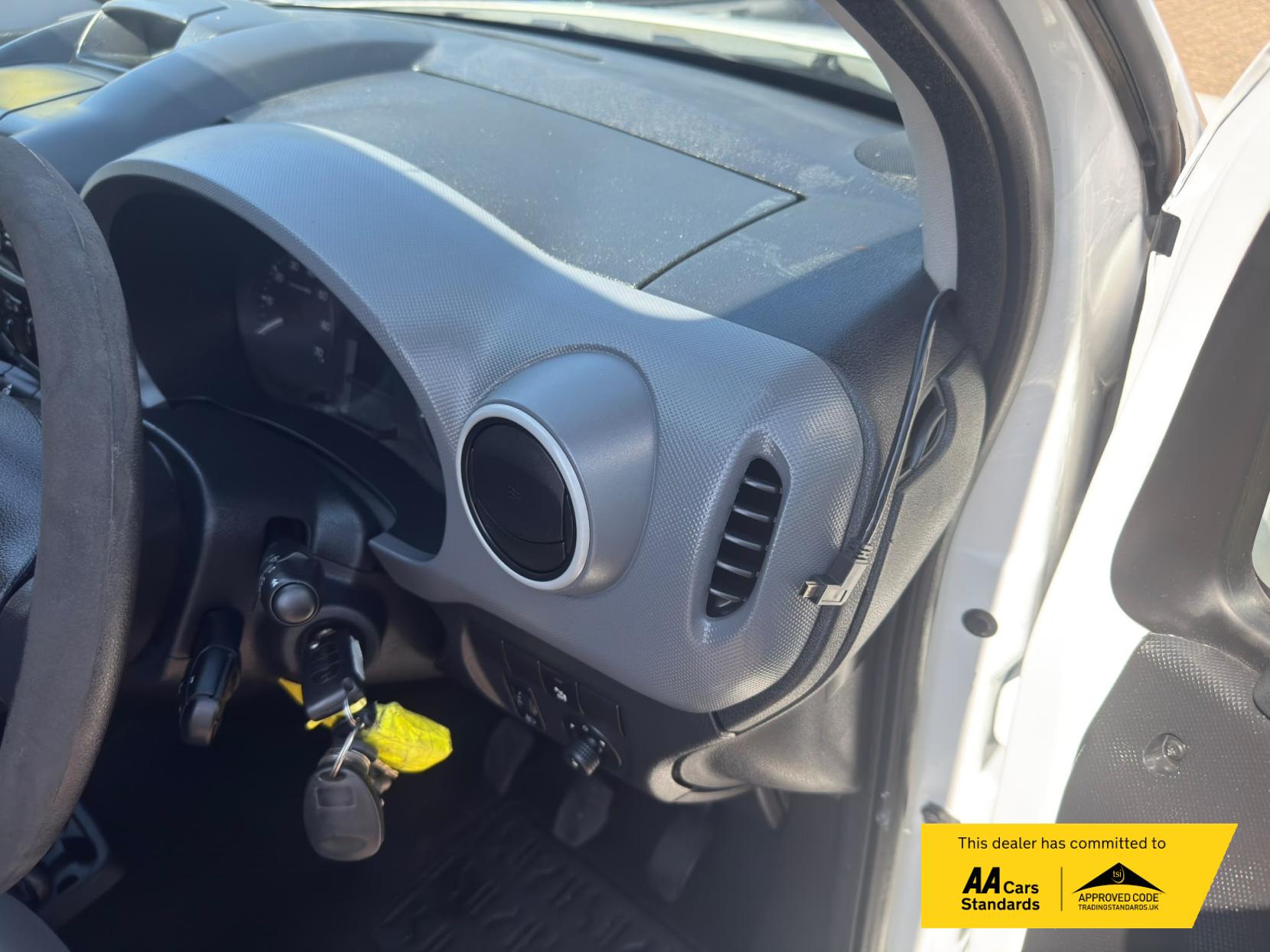 2014 Citroen Berlingo 1.6 HDi 750 LX Panel Van 6dr Diesel Manual L2 (153 g/km, 90 bhp) - Thumbnail 49
