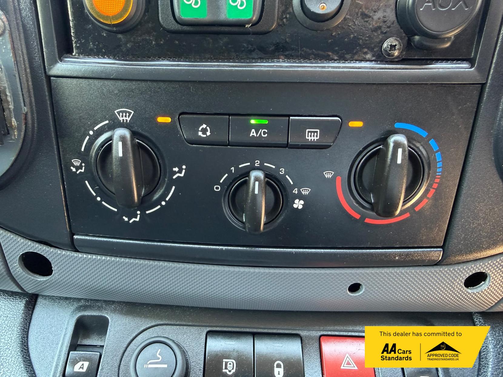 2014 Citroen Berlingo 1.6 HDi 750 LX Panel Van 6dr Diesel Manual L2 (153 g/km, 90 bhp) - Thumbnail 39