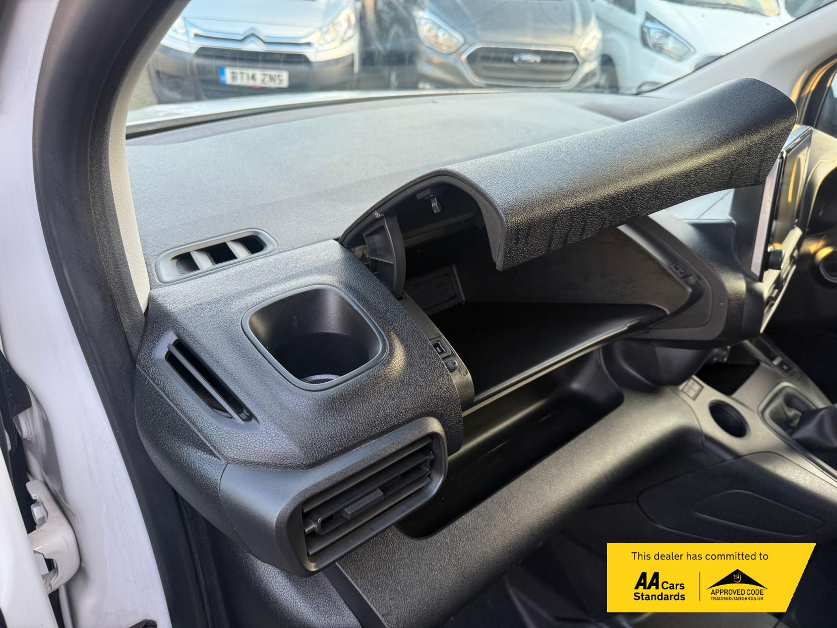 Vauxhall Combo 1.5 Turbo D 2300 Pro Panel Van 5dr Diesel Manual L1 H1 Euro 6 (s/s) (100 ps)