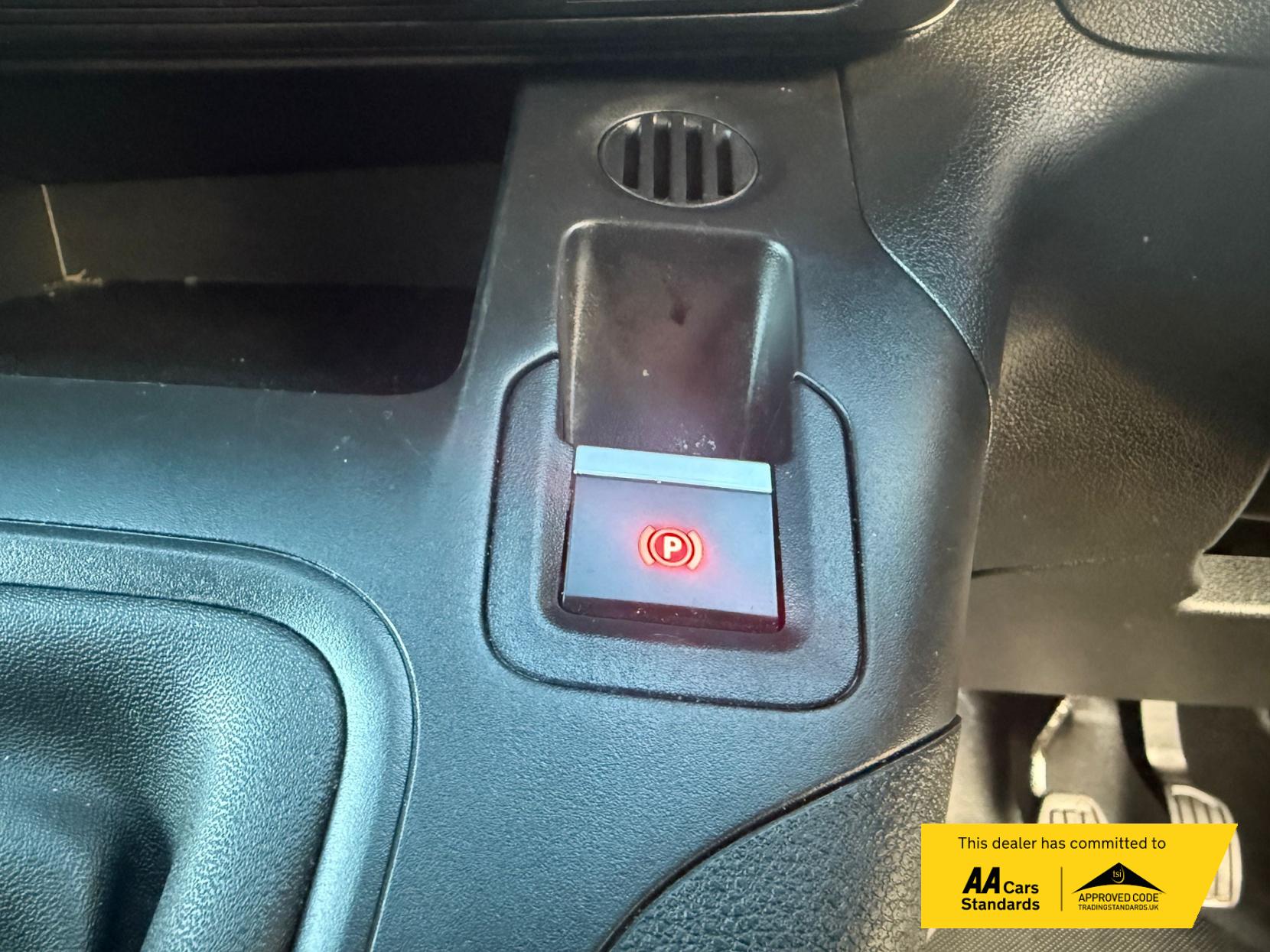 Vauxhall Combo 1.5 Turbo D 2300 Pro Panel Van 5dr Diesel Manual L1 H1 Euro 6 (s/s) (100 ps)