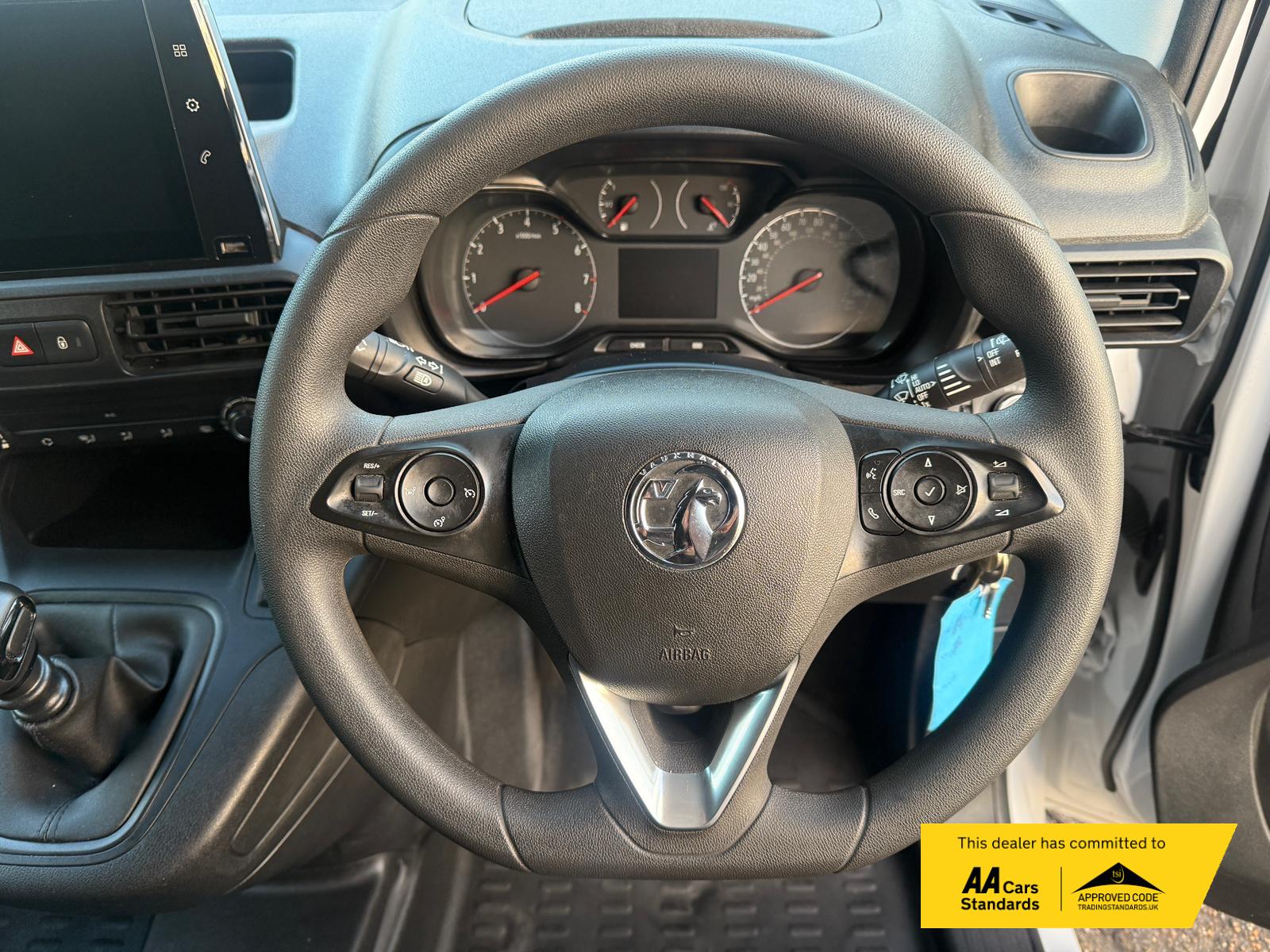 Vauxhall Combo 1.5 Turbo D 2300 Pro Panel Van 5dr Diesel Manual L1 H1 Euro 6 (s/s) (100 ps)