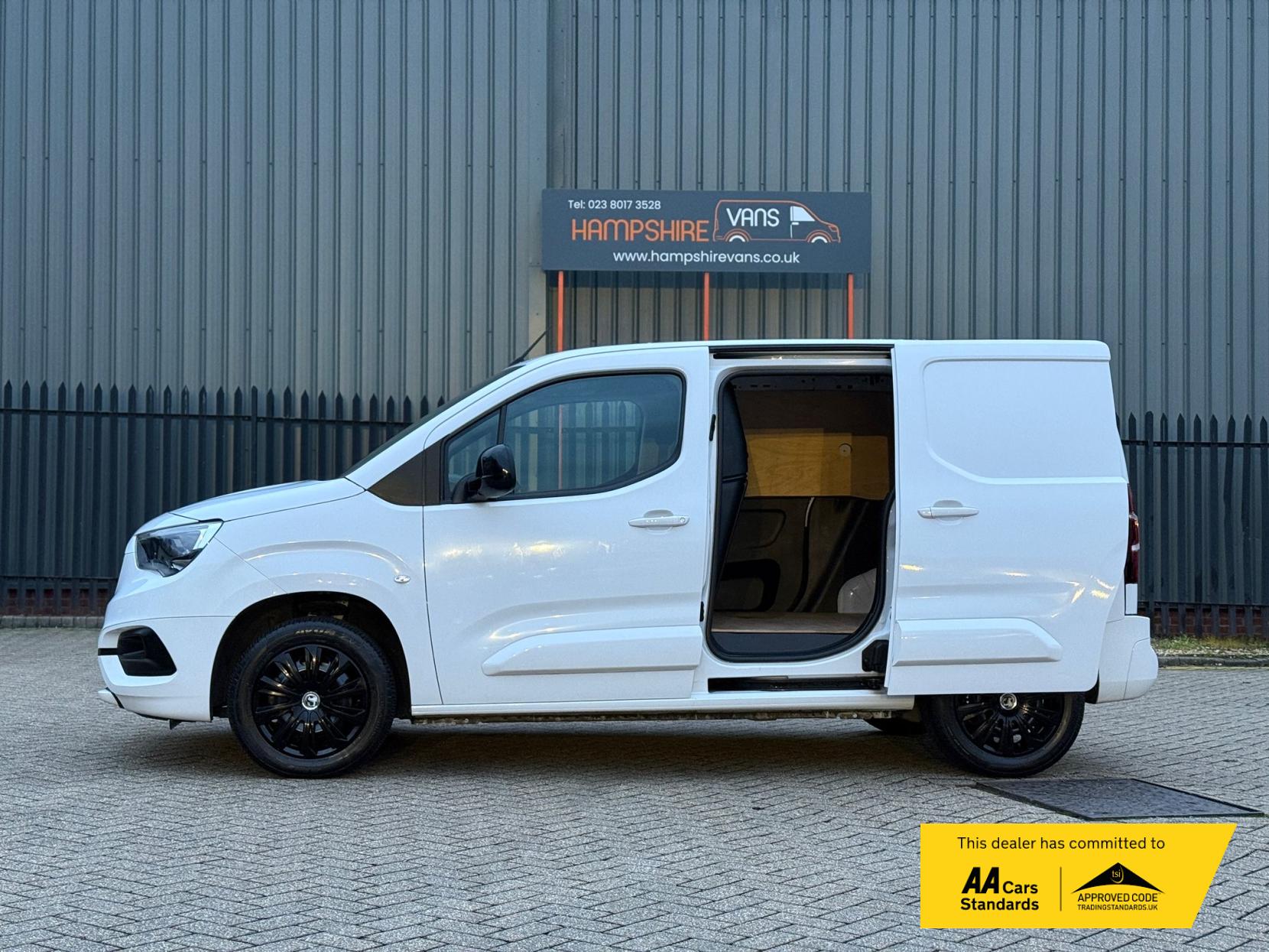 Vauxhall Combo 1.5 Turbo D 2300 Pro Panel Van 5dr Diesel Manual L1 H1 Euro 6 (s/s) (100 ps)