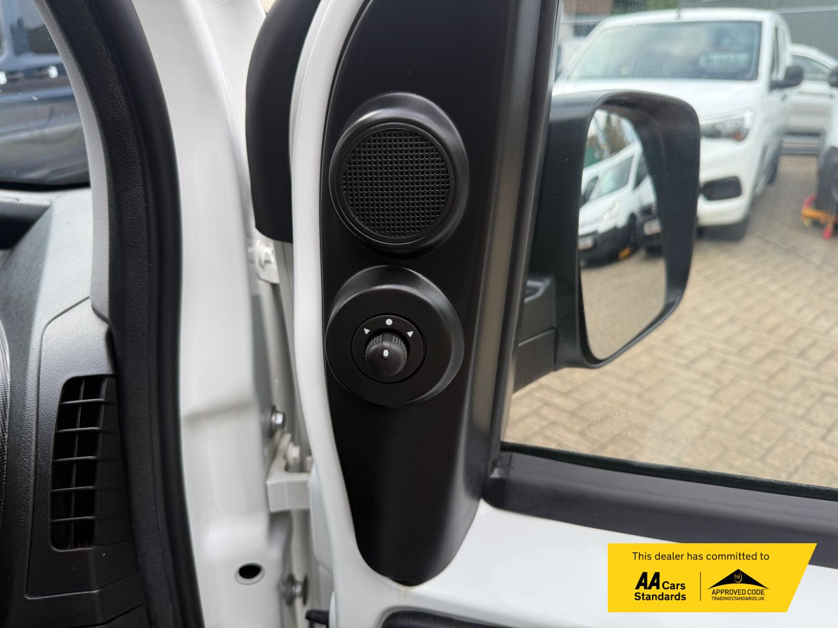 Fiat Fiorino 1.3 Tecnico Car Derived Van (2016 - )