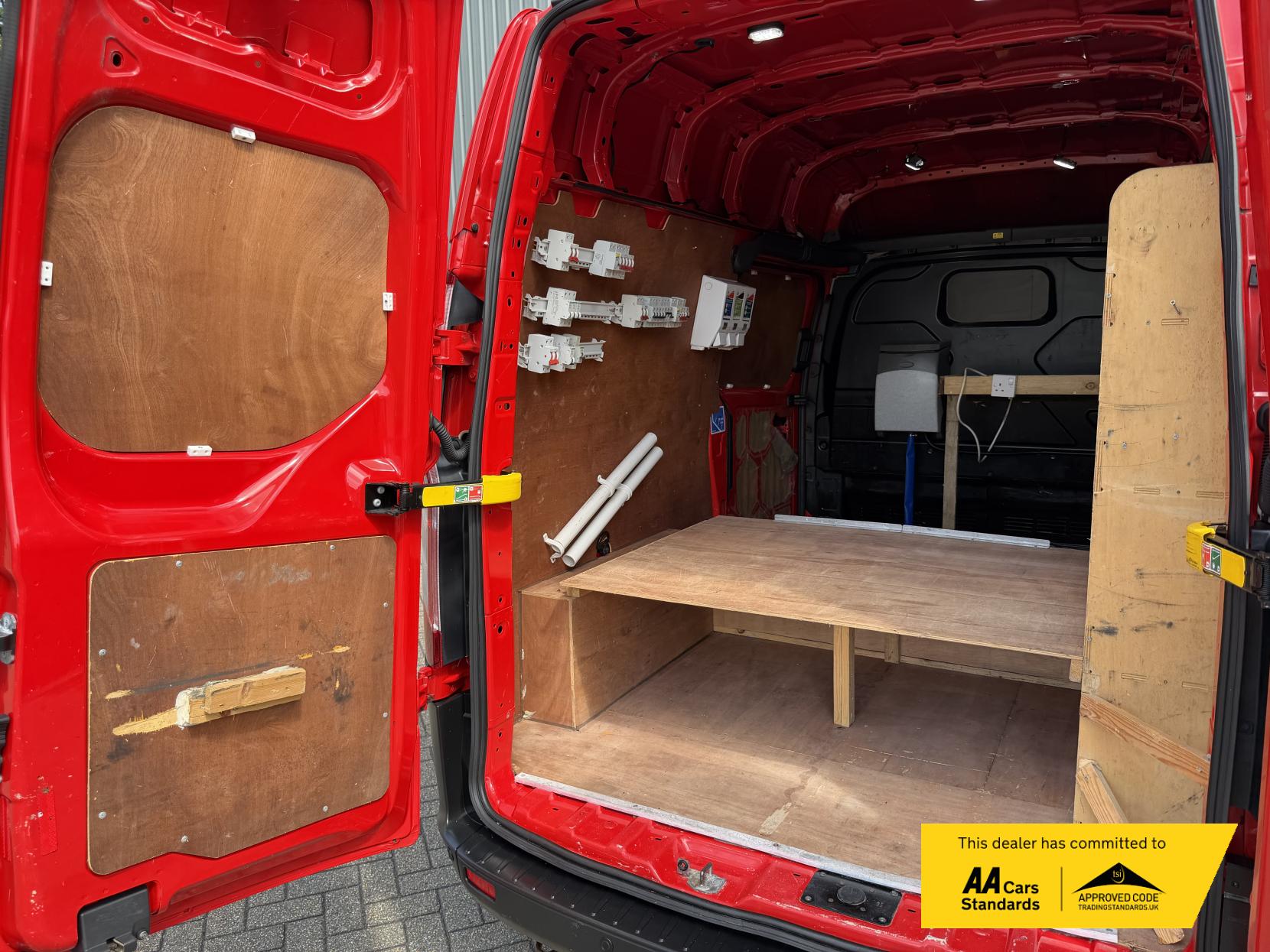 2018 Ford Transit Custom 2.0 320 EcoBlue Panel Van 5dr Diesel Manual L2 H2 Euro 6 (105 ps) - Thumbnail 35