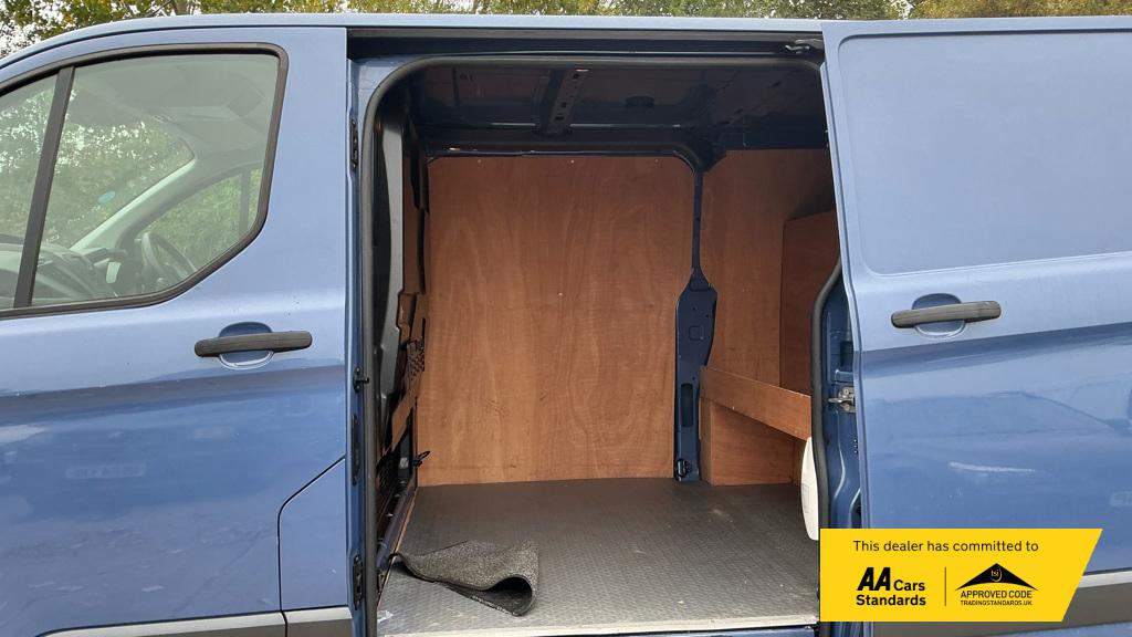Ford Transit Custom 2.2 TDCi 290 Panel Van 5dr Diesel Manual L1 H1 (186 g/km, 98 bhp)