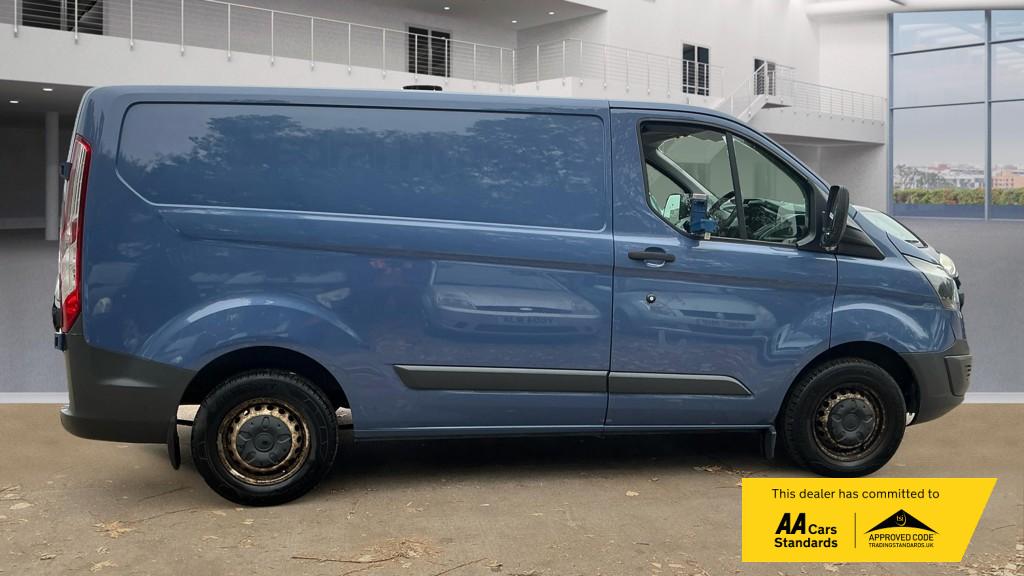 Ford Transit Custom 2.2 TDCi 290 Panel Van 5dr Diesel Manual L1 H1 (186 g/km, 98 bhp)
