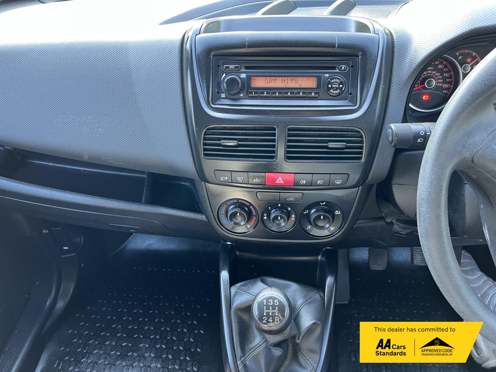 Fiat Doblo 1.6 MultiJet 16v Platform Cab 4dr Diesel Manual FWD L2 (105 bhp)