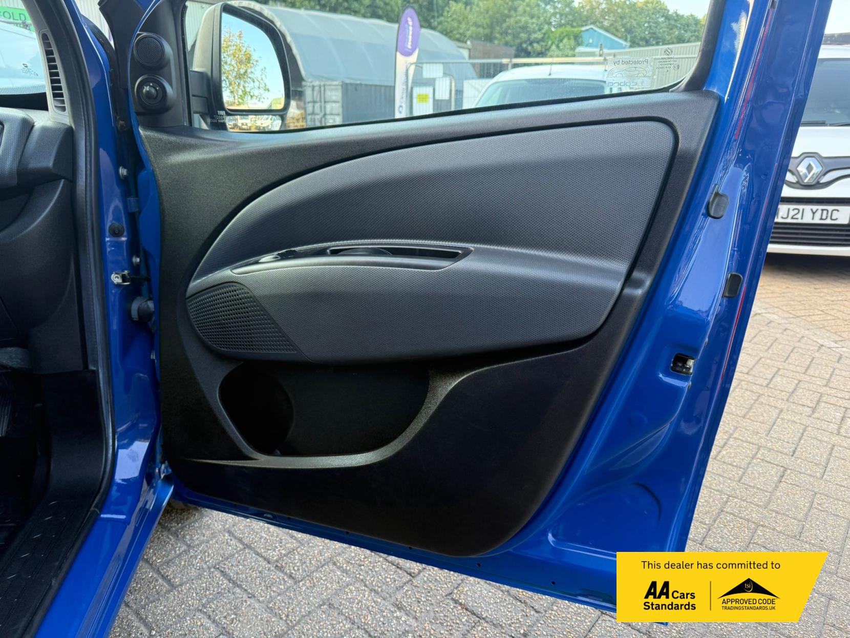 Fiat Doblo 1.6 MultiJet 16v Platform Cab 4dr Diesel Manual FWD L2 (105 bhp)