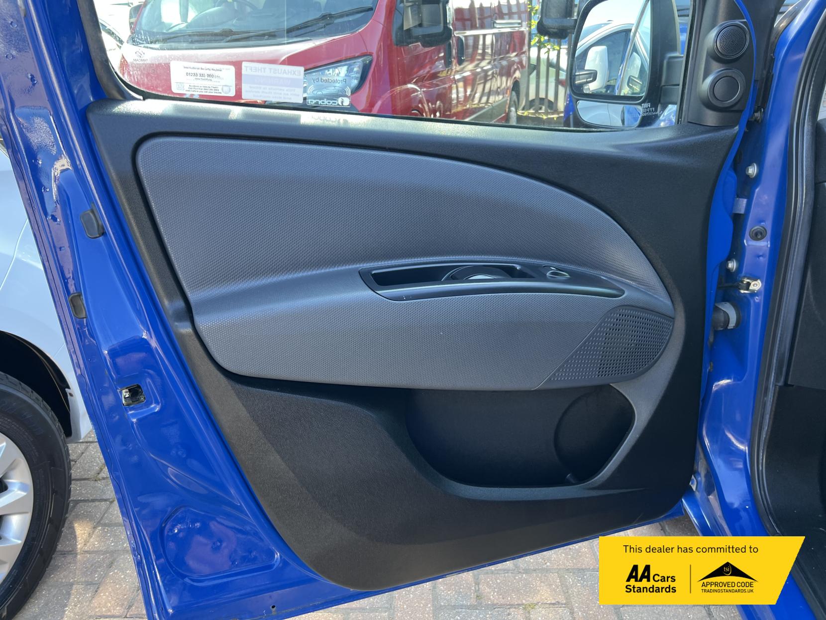 Fiat Doblo 1.6 MultiJet 16v Platform Cab 4dr Diesel Manual FWD L2 (105 bhp)