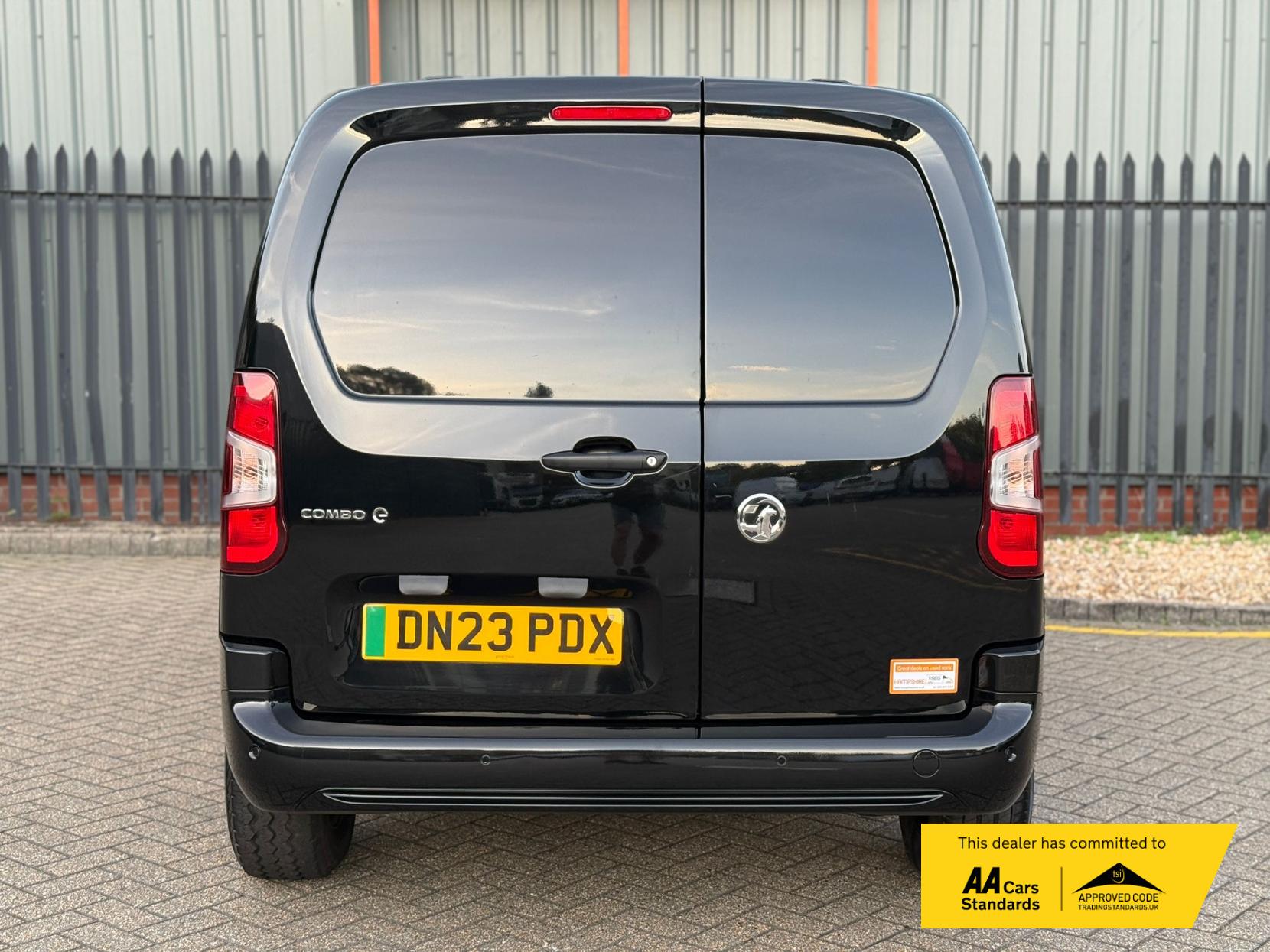 Vauxhall Combo Electric 2300 50kWh Sportive Panel Van 5dr Electric Auto L1 H1 (7.4kW Charger) (136 ps)