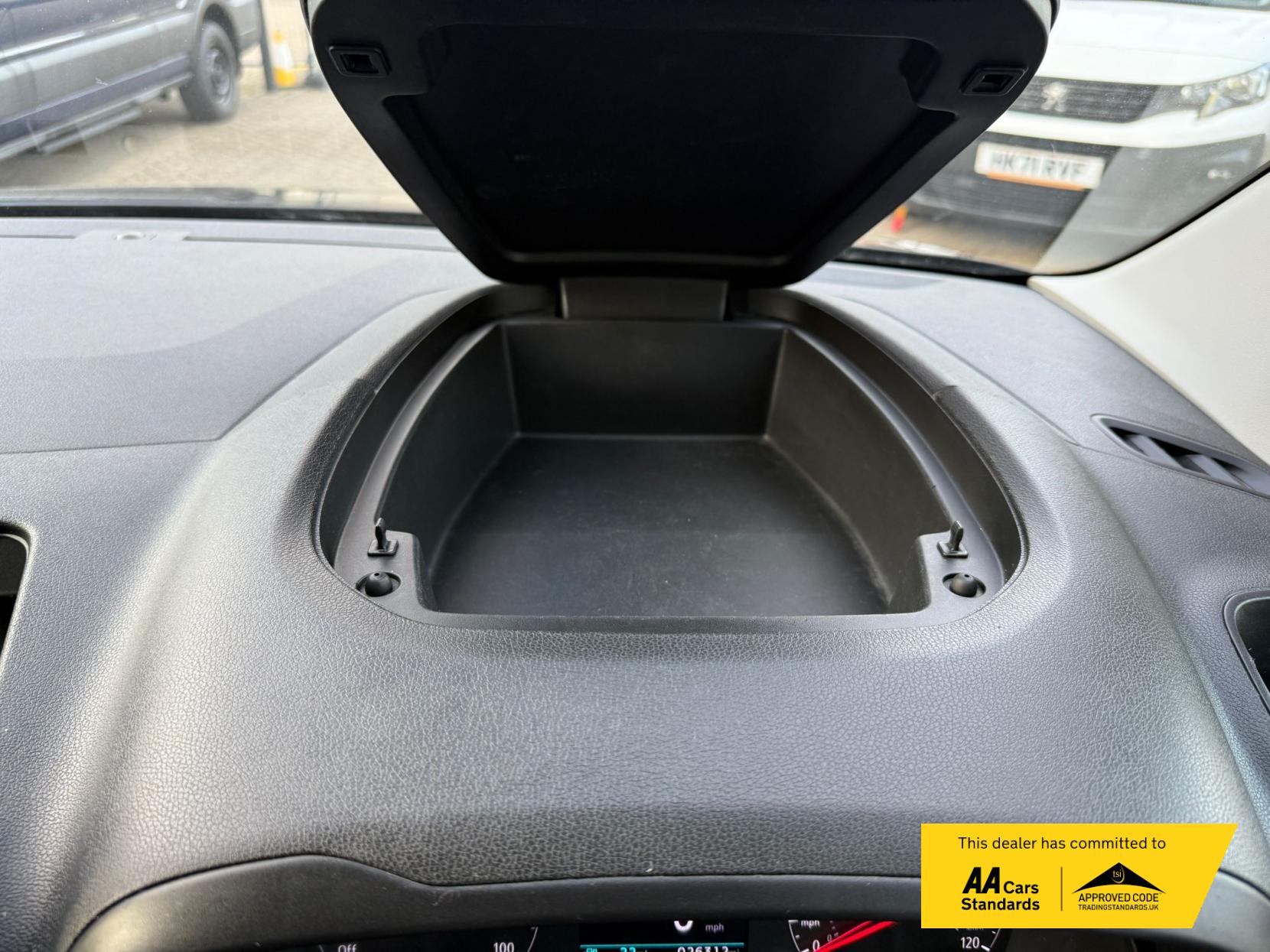 Vauxhall Combo Electric 2300 50kWh Sportive Panel Van 5dr Electric Auto L1 H1 (7.4kW Charger) (136 ps)