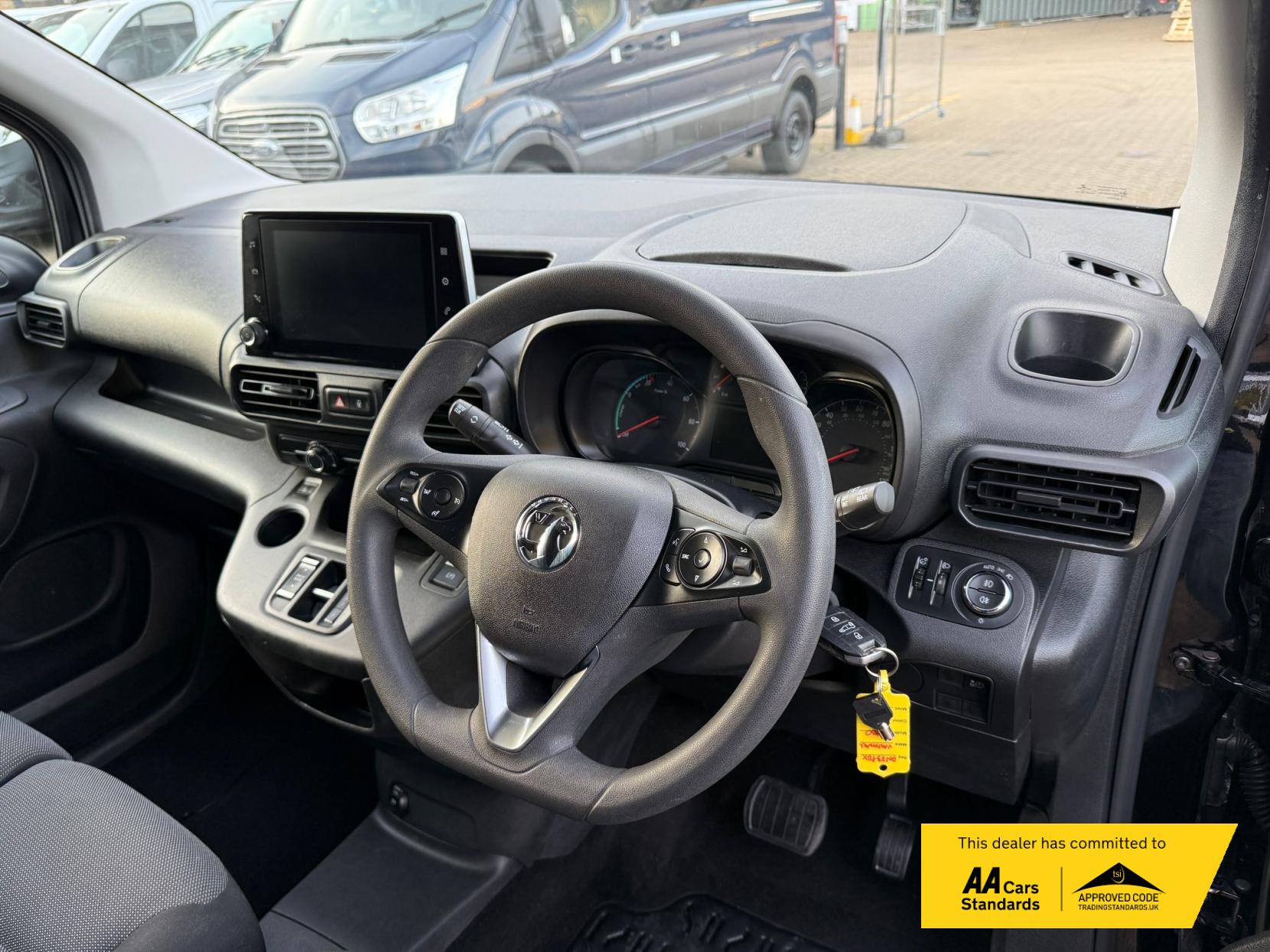 Vauxhall Combo Electric 2300 50kWh Sportive Panel Van 5dr Electric Auto L1 H1 (7.4kW Charger) (136 ps)