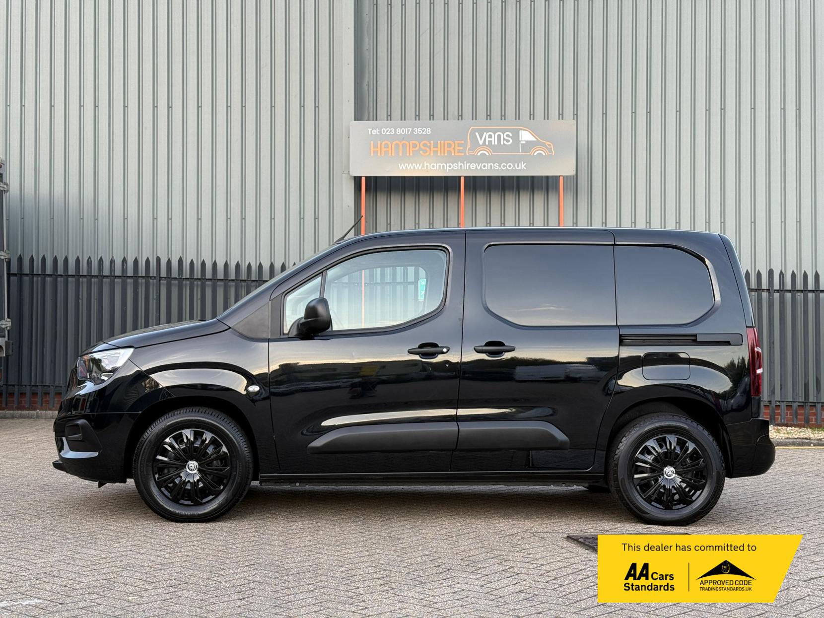 Vauxhall Combo Electric 2300 50kWh Sportive Panel Van 5dr Electric Auto L1 H1 (7.4kW Charger) (136 ps)