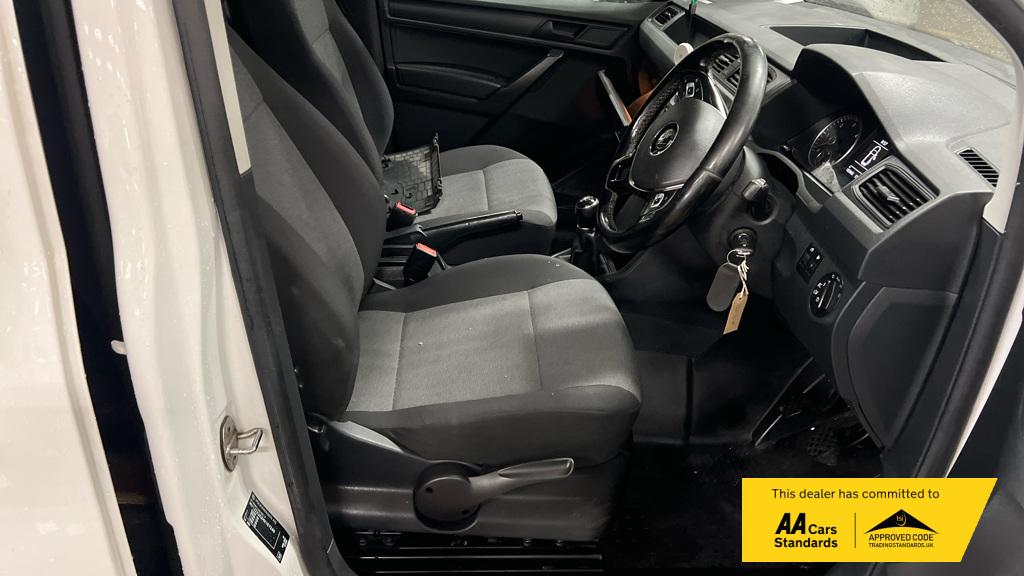 2017 Volkswagen Caddy Maxi 2.0 TDI C20 BlueMotion Tech Highline Panel Van 6dr Diesel Manual LWB Euro 6 (s/s) (102 ps) - Thumbnail 8