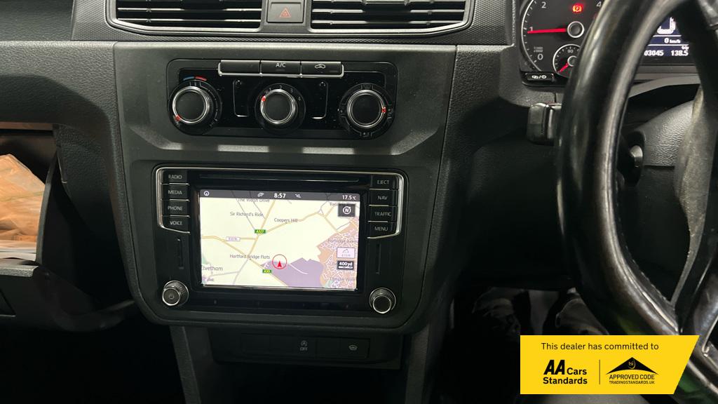 2017 Volkswagen Caddy Maxi 2.0 TDI C20 BlueMotion Tech Highline Panel Van 6dr Diesel Manual LWB Euro 6 (s/s) (102 ps) - Thumbnail 7