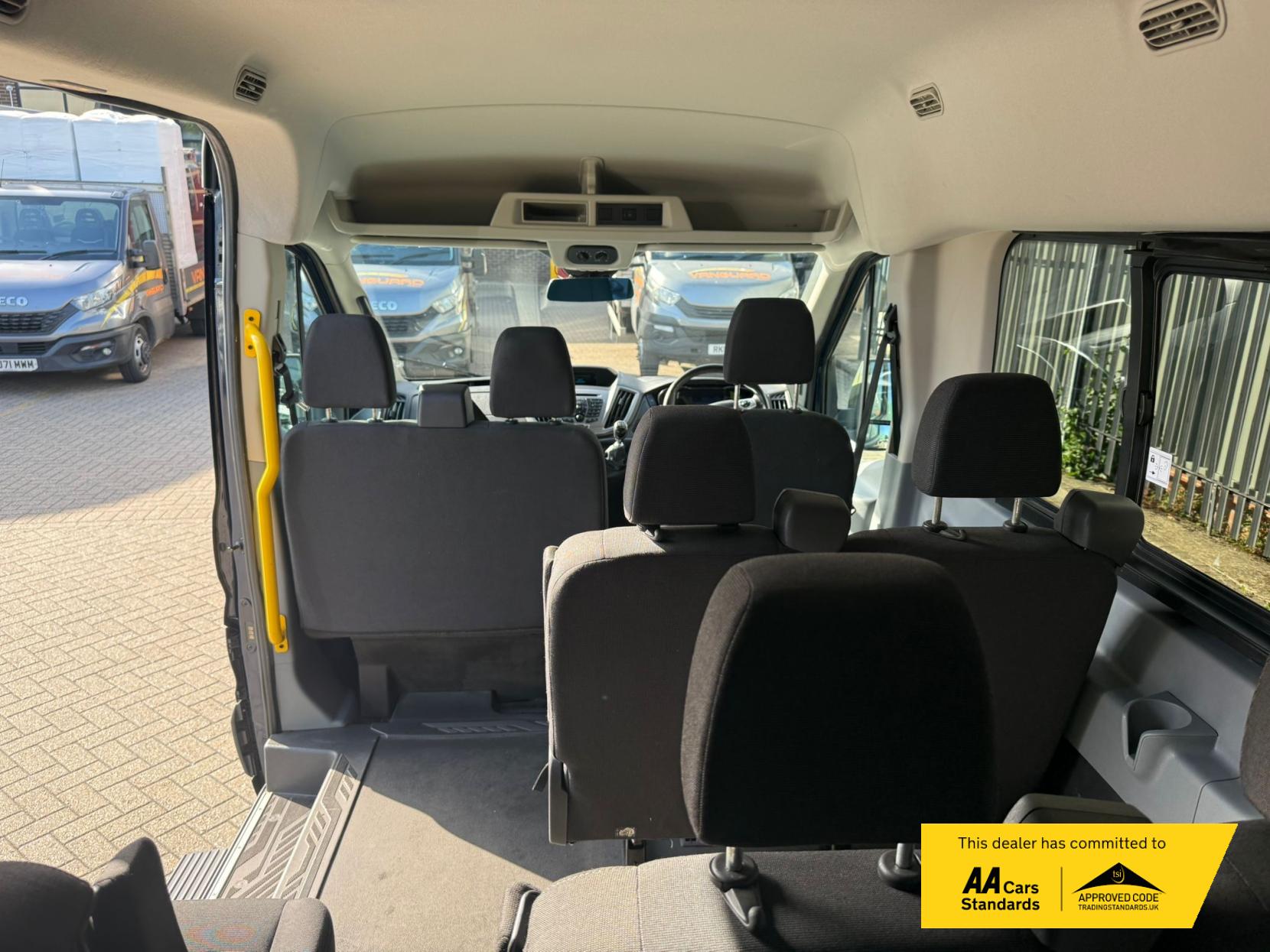 Ford Transit 2.2 TDCi 350 HDT Trend Minibus 4dr Diesel Manual L2 H2 (196 g/km, 123 bhp)