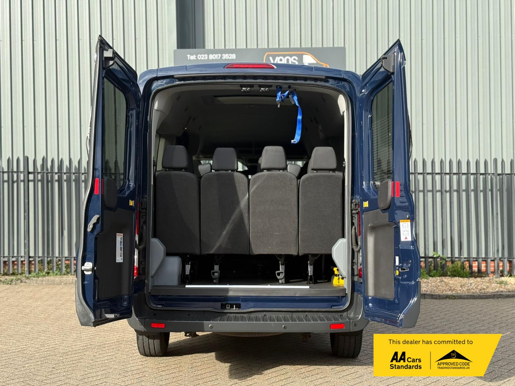 Ford Transit 2.2 TDCi 350 HDT Trend Minibus 4dr Diesel Manual L2 H2 (196 g/km, 123 bhp)