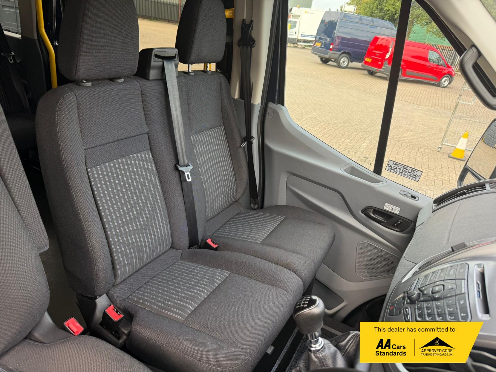 Ford Transit 2.2 TDCi 350 HDT Trend Minibus 4dr Diesel Manual L2 H2 (196 g/km, 123 bhp)