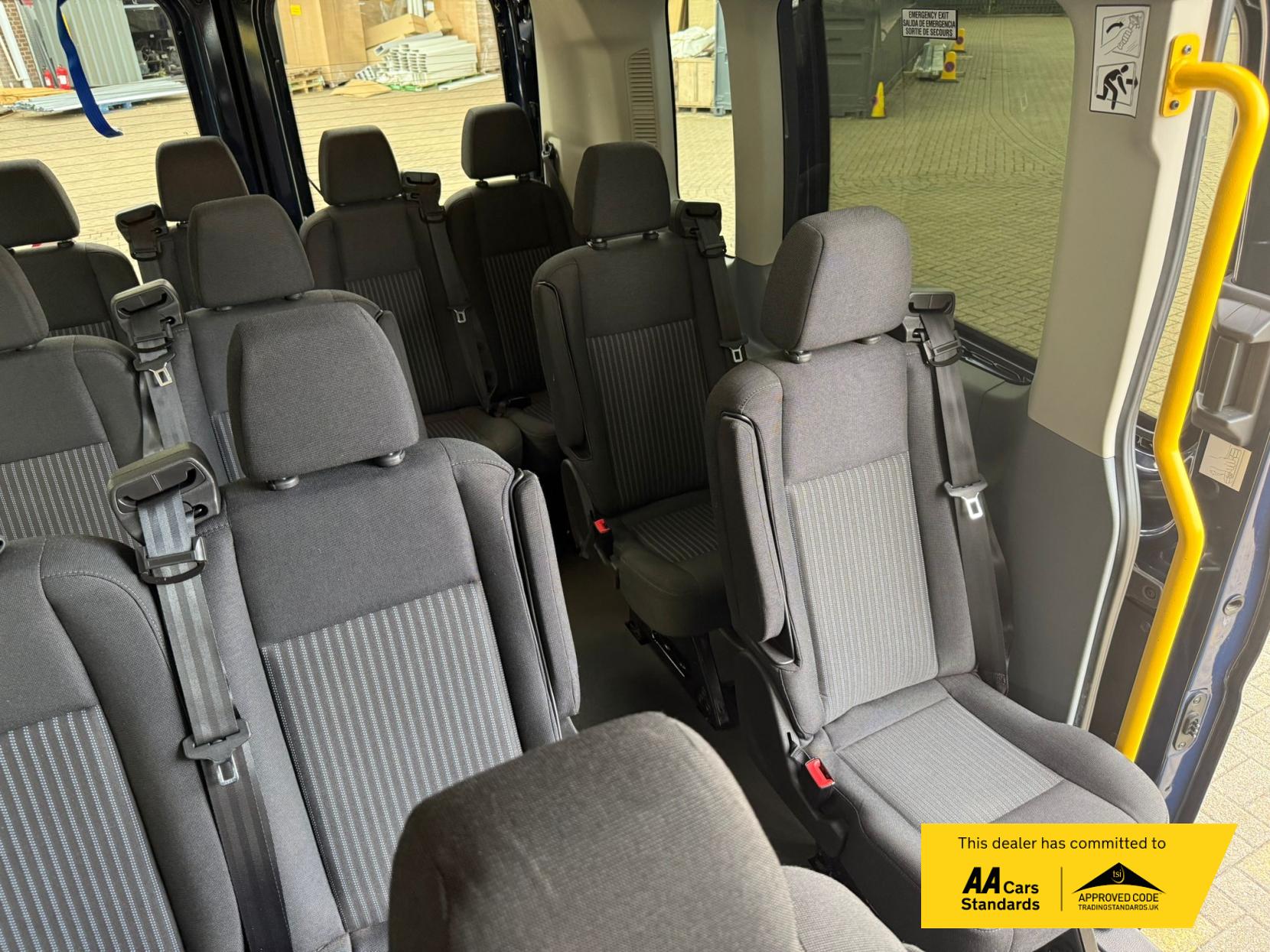 Ford Transit 2.2 TDCi 350 HDT Trend Minibus 4dr Diesel Manual L2 H2 (196 g/km, 123 bhp)