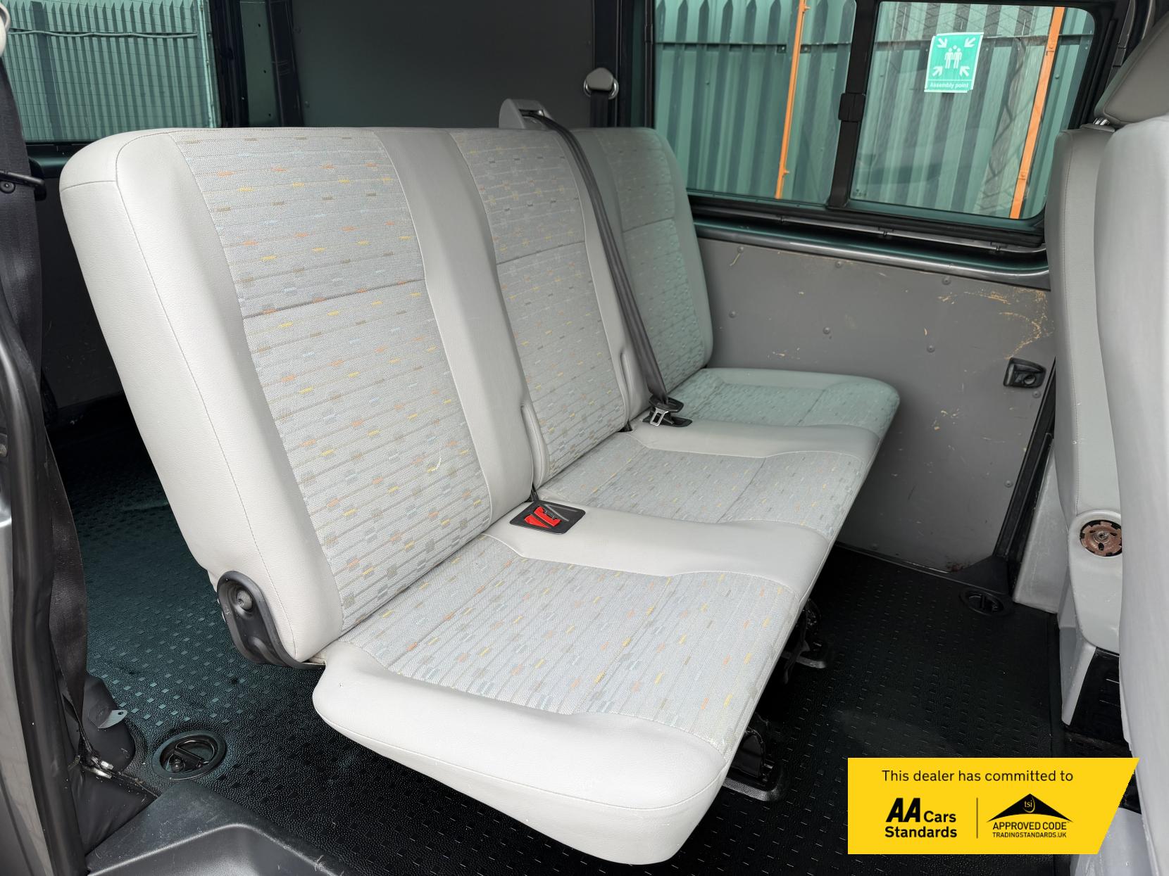 Volkswagen Transporter 2.0 TDI T32 Kombi 4dr Diesel Manual L1 H1 (203 g/km, 138 bhp)