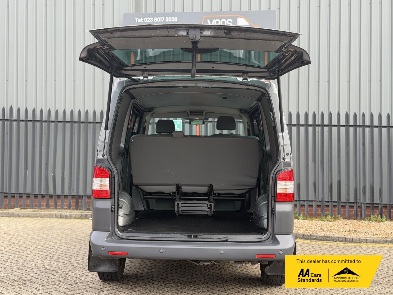 Volkswagen Transporter 2.0 TDI T32 Kombi 4dr Diesel Manual L1 H1 (203 g/km, 138 bhp)