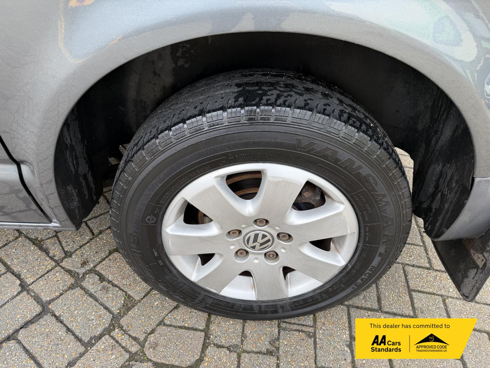 Volkswagen Transporter 2.0 TDI T32 Kombi 4dr Diesel Manual L1 H1 (203 g/km, 138 bhp)