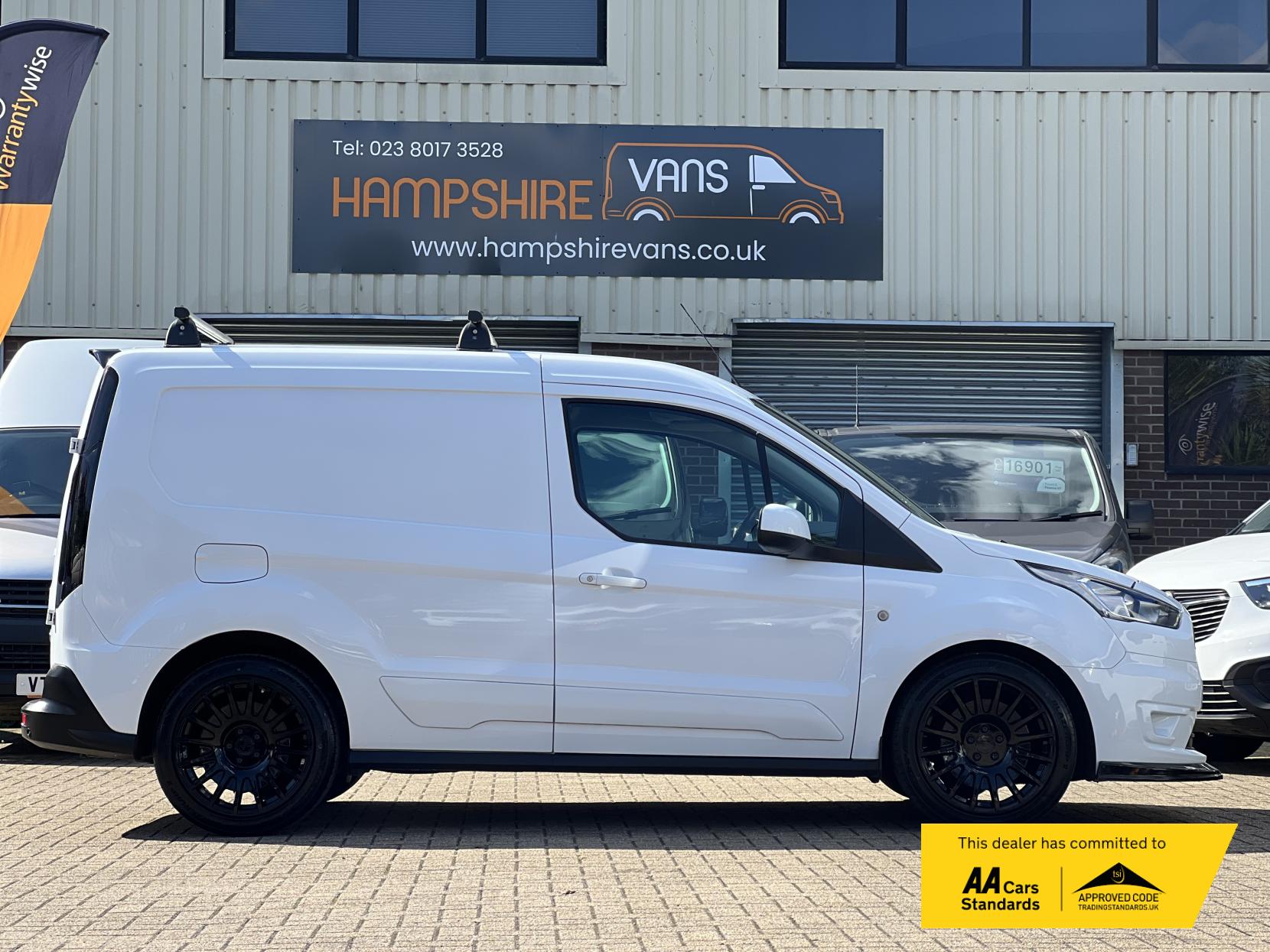 Ford Transit Connect 1.5 200 EcoBlue Limited Panel Van 5dr Diesel Manual L1 Euro 6 (s/s) (120 ps)