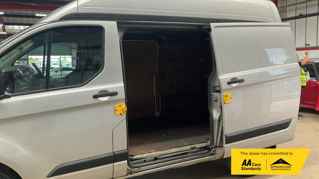 Ford Transit Custom 2.0 300 EcoBlue Panel Van 5dr Diesel Manual L1 H2 Euro 6 (130 ps)