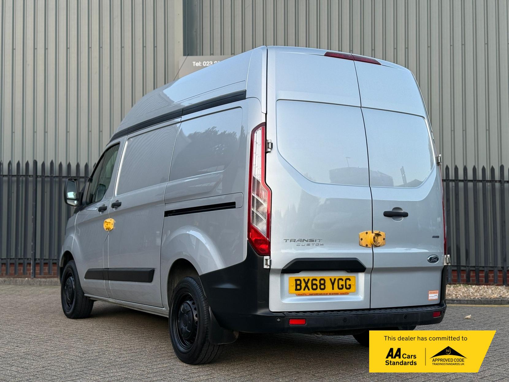 Ford Transit Custom 2.0 300 EcoBlue Panel Van 5dr Diesel Manual L1 H2 Euro 6 (130 ps)