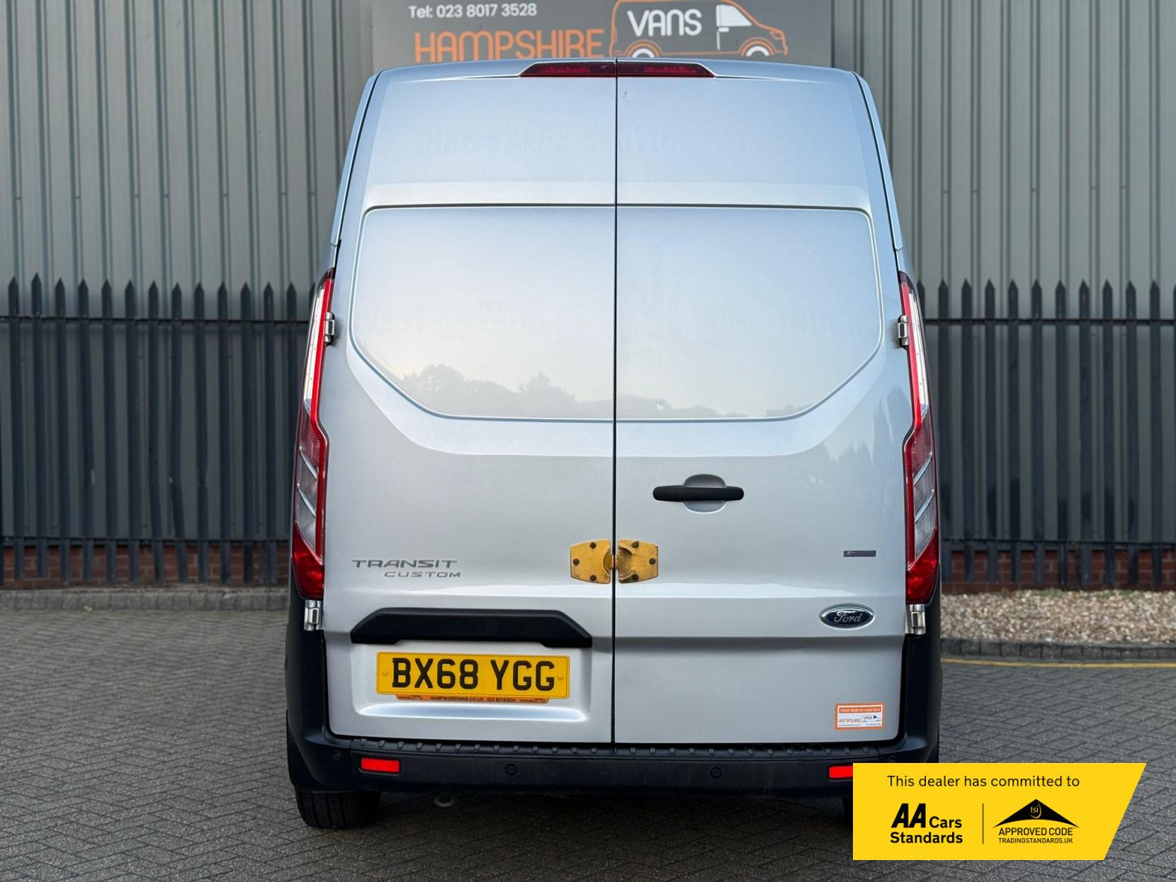 Ford Transit Custom 2.0 300 EcoBlue Panel Van 5dr Diesel Manual L1 H2 Euro 6 (130 ps)