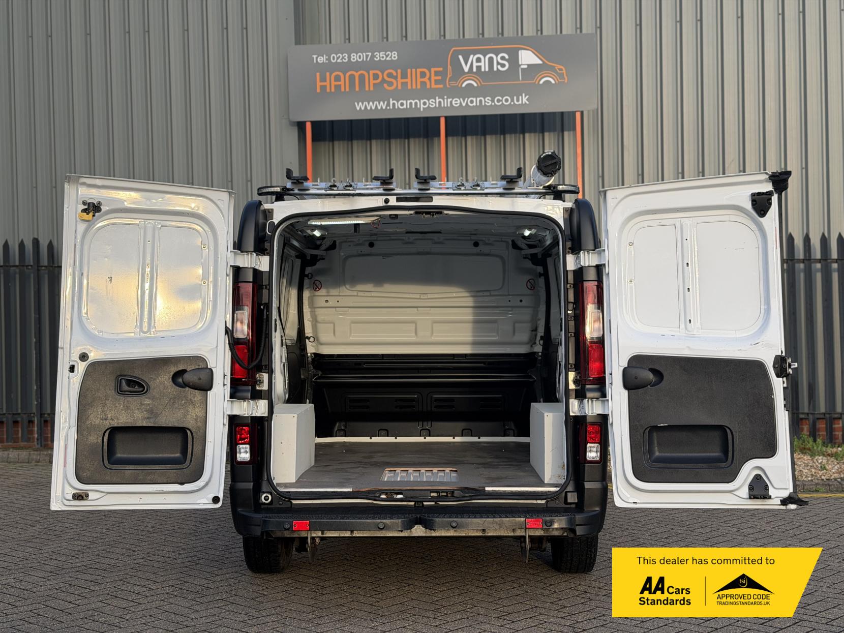 Vauxhall Vivaro 1.6 CDTi 2900 ecoFLEX Panel Van 5dr Diesel Manual L1 H1 Euro 5 (s/s) (90 ps)