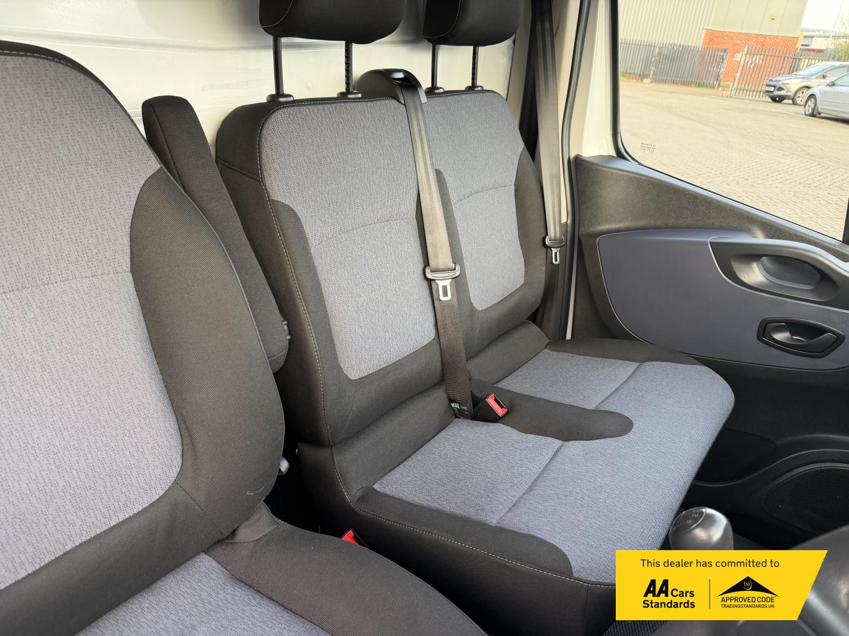 Vauxhall Vivaro 1.6 CDTi 2900 ecoFLEX Panel Van 5dr Diesel Manual L1 H1 Euro 5 (s/s) (90 ps)