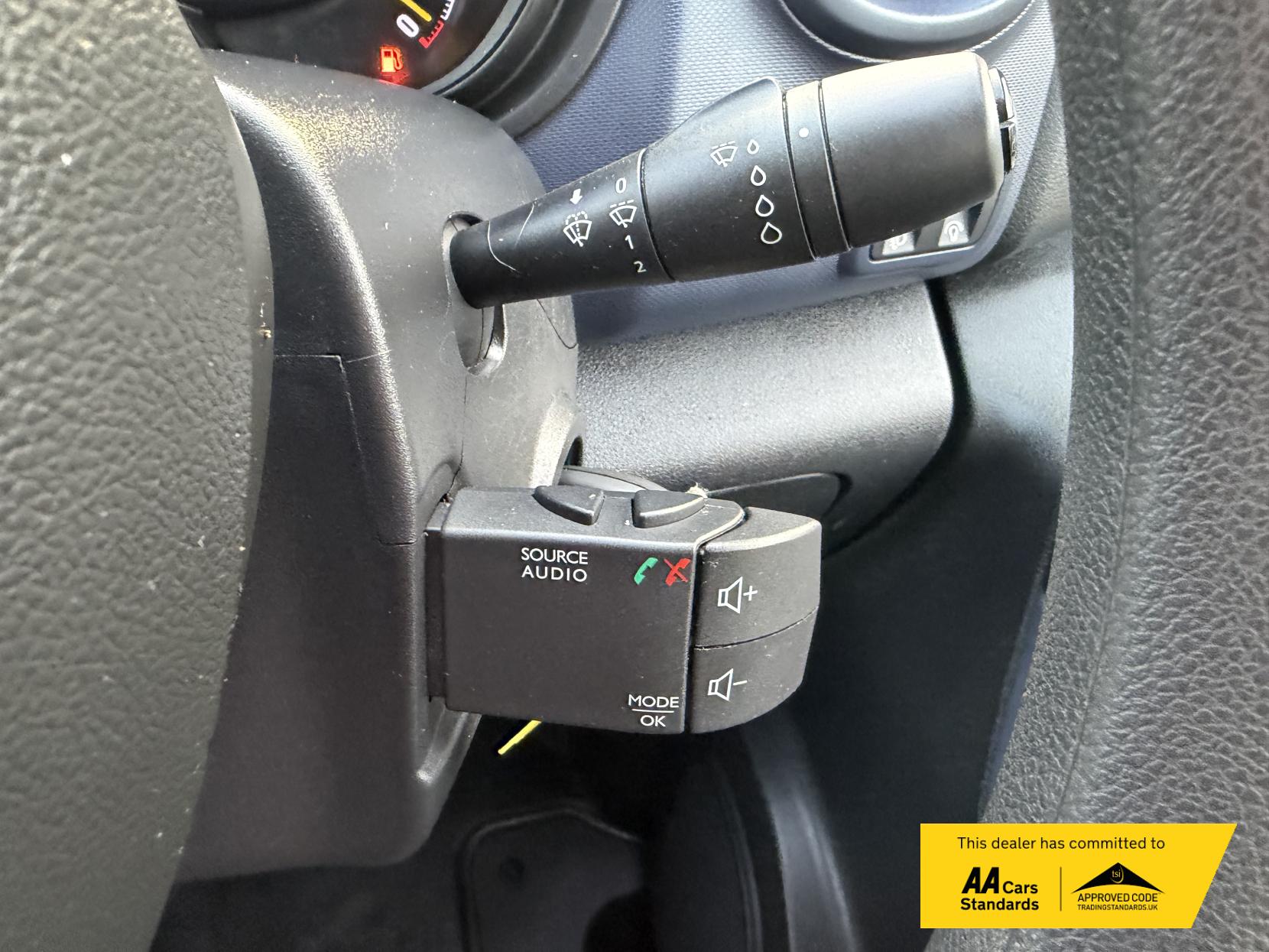 Vauxhall Vivaro 1.6 CDTi 2900 ecoFLEX Panel Van 5dr Diesel Manual L1 H1 Euro 5 (s/s) (90 ps)