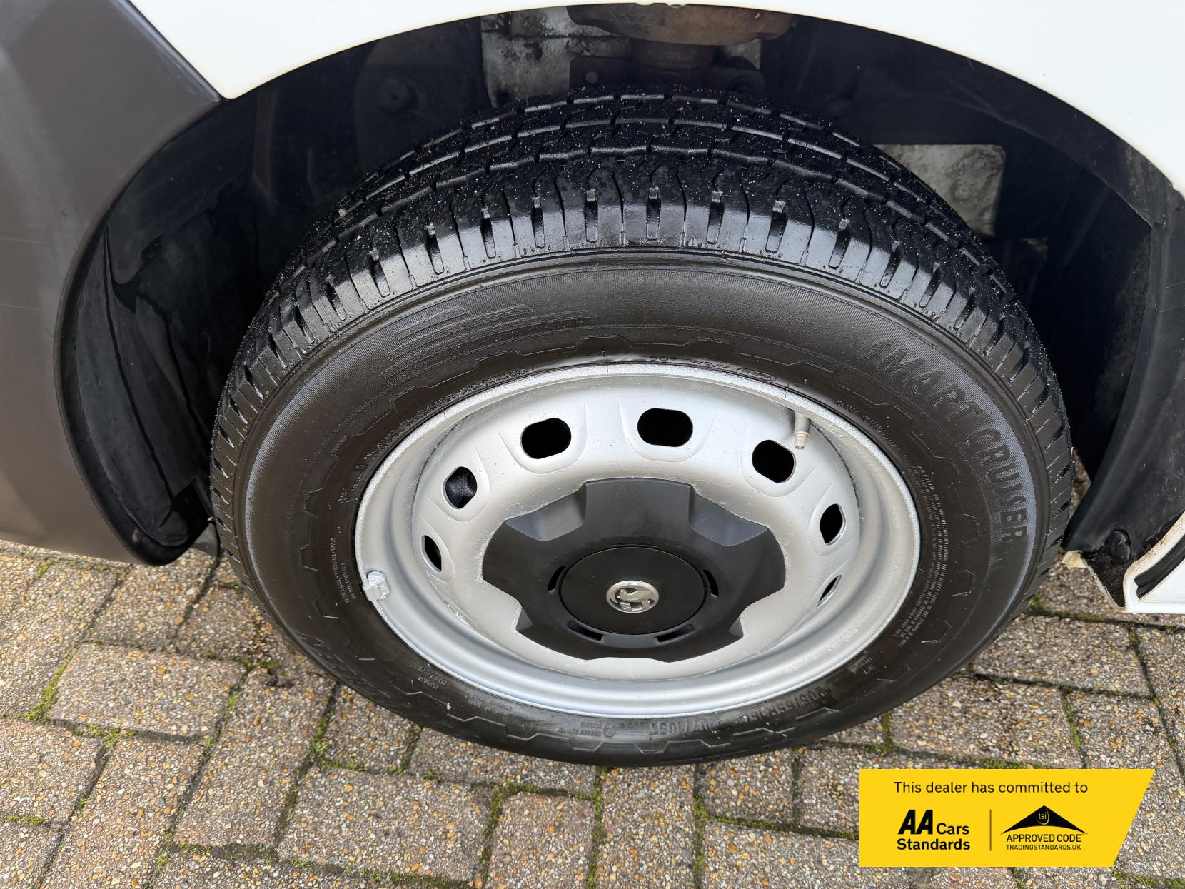 Vauxhall Vivaro 1.6 CDTi 2900 ecoFLEX Panel Van 5dr Diesel Manual L1 H1 Euro 5 (s/s) (90 ps)