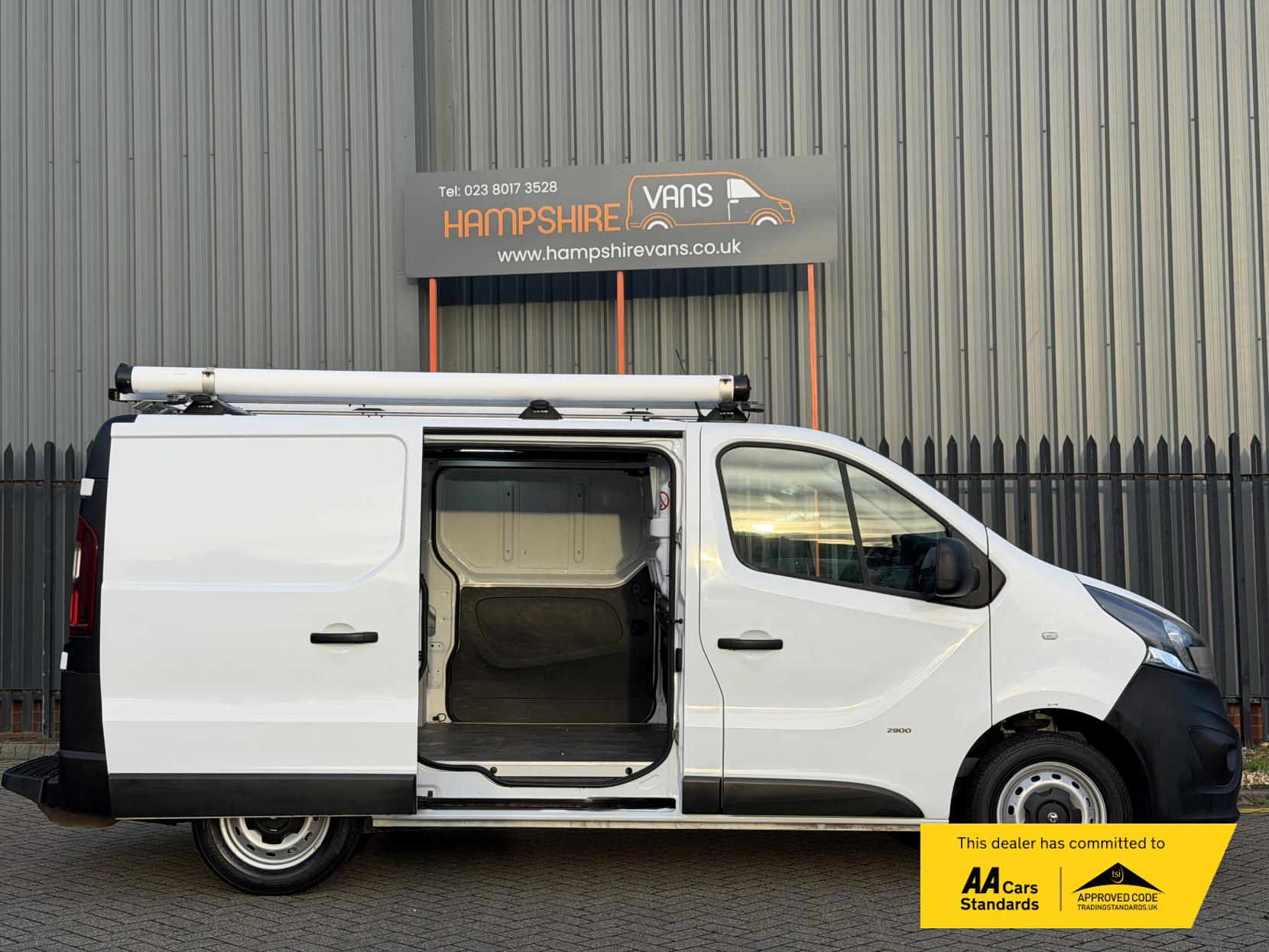 Vauxhall Vivaro 1.6 CDTi 2900 ecoFLEX Panel Van 5dr Diesel Manual L1 H1 Euro 5 (s/s) (90 ps)