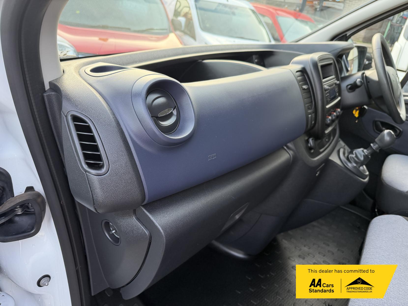 Vauxhall Vivaro 1.6 CDTi 2900 ecoFLEX Panel Van 5dr Diesel Manual L1 H1 Euro 5 (s/s) (90 ps)