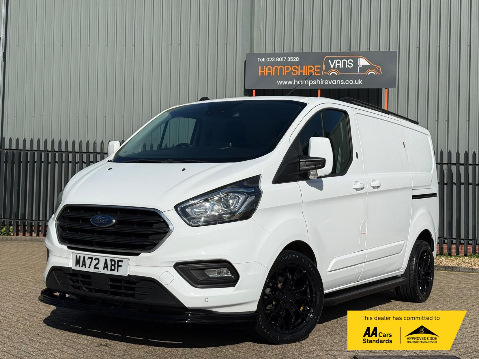 2022 Ford Transit Custom 2.0 300 EcoBlue Limited Panel Van 5dr Diesel Manual L1 H1 Euro 6 (s/s) (130 ps) - Thumbnail 2