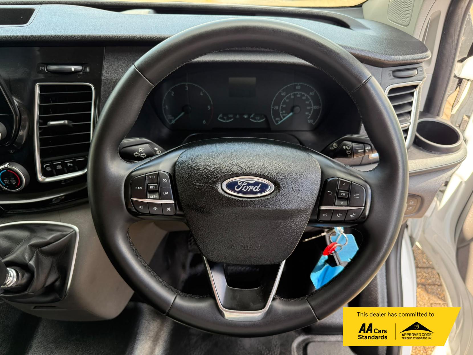 2022 Ford Transit Custom 2.0 300 EcoBlue Limited Panel Van 5dr Diesel Manual L1 H1 Euro 6 (s/s) (130 ps) - Thumbnail 47