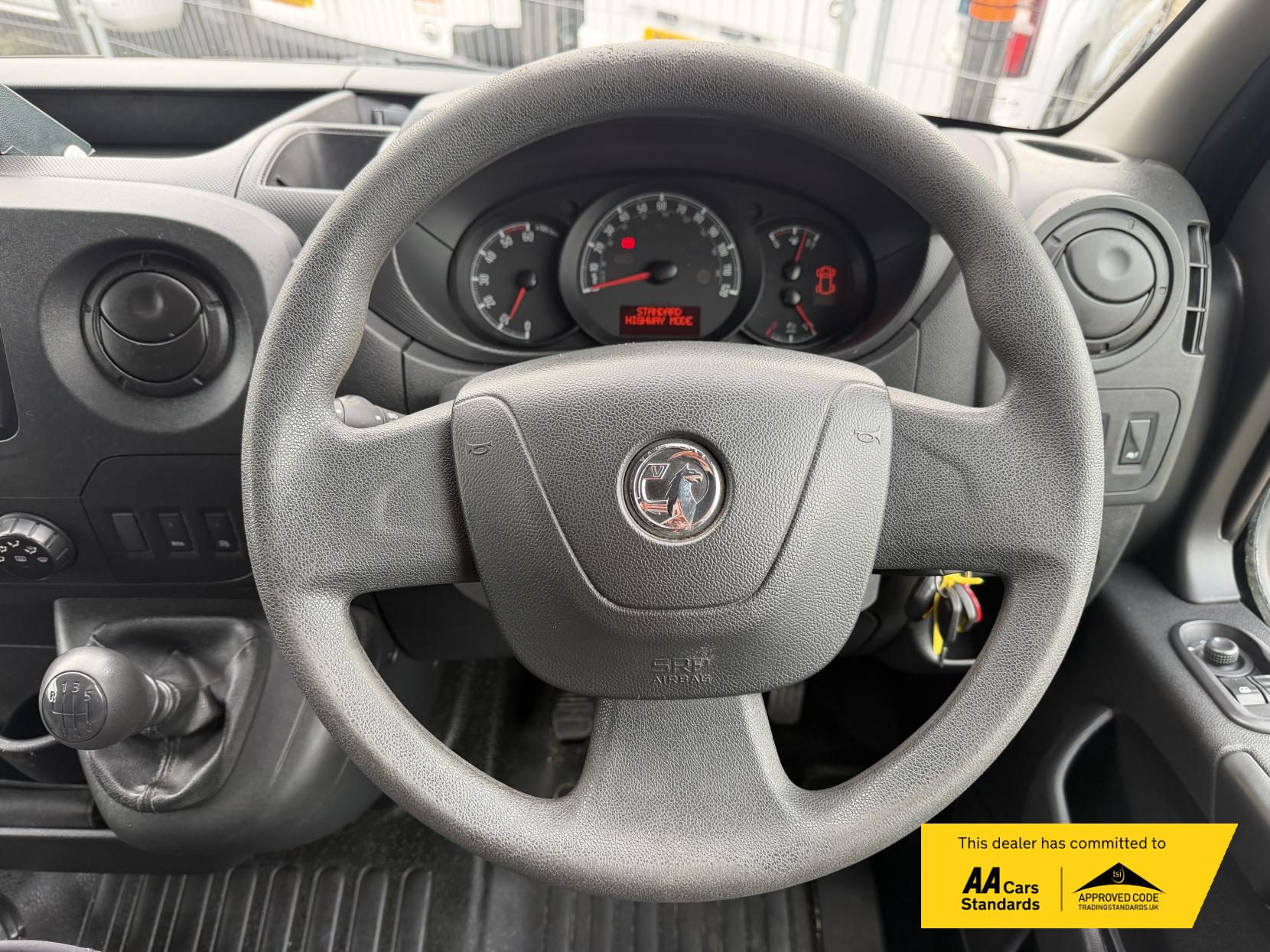 Vauxhall Movano 2.3 CDTi 3500 BiTurbo Temperature Controlled 5dr Diesel Manual FWD L3 H2 (s/s) (143 bhp)