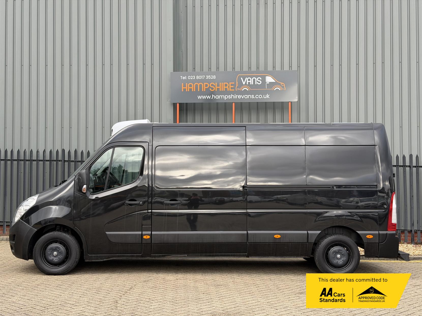 Vauxhall Movano 2.3 CDTi 3500 BiTurbo Temperature Controlled 5dr Diesel Manual FWD L3 H2 (s/s) (143 bhp)