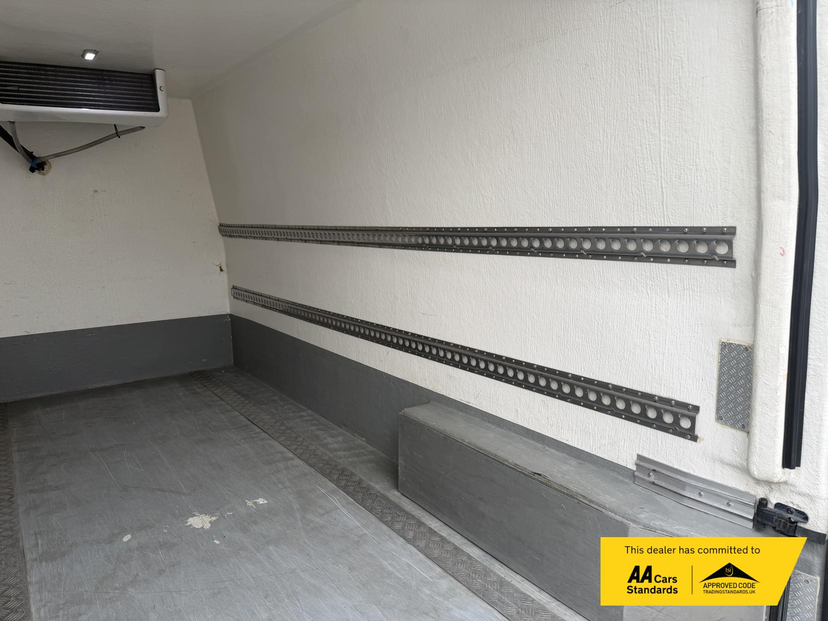 Vauxhall Movano 2.3 CDTi 3500 BiTurbo Temperature Controlled 5dr Diesel Manual FWD L3 H2 (s/s) (143 bhp)