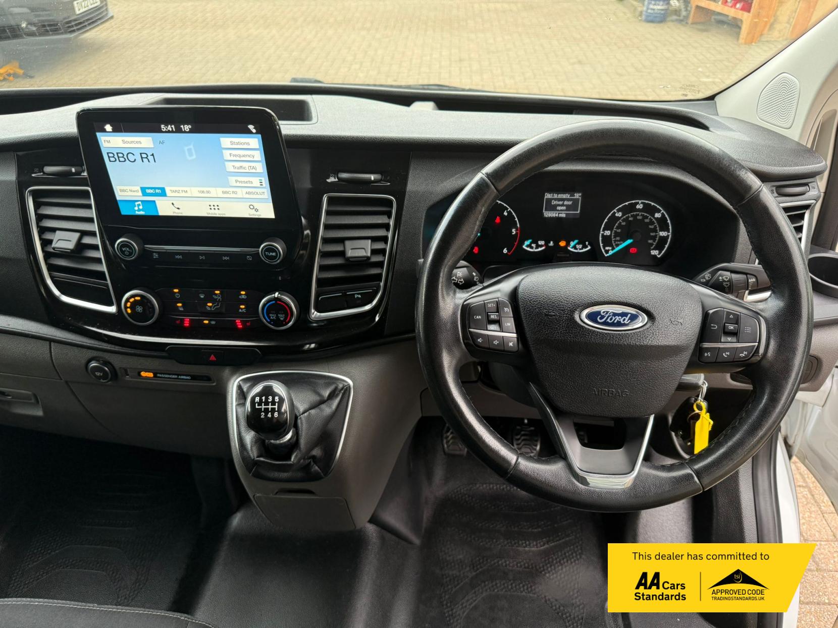 Ford Transit Custom 2.0 300 EcoBlue Limited Panel Van 5dr Diesel Manual L2 H1 Euro 6 (130 ps)