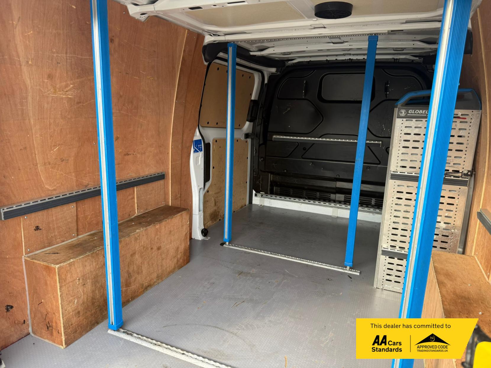 Ford Transit Custom 2.0 300 EcoBlue Limited Panel Van 5dr Diesel Manual L2 H1 Euro 6 (130 ps)