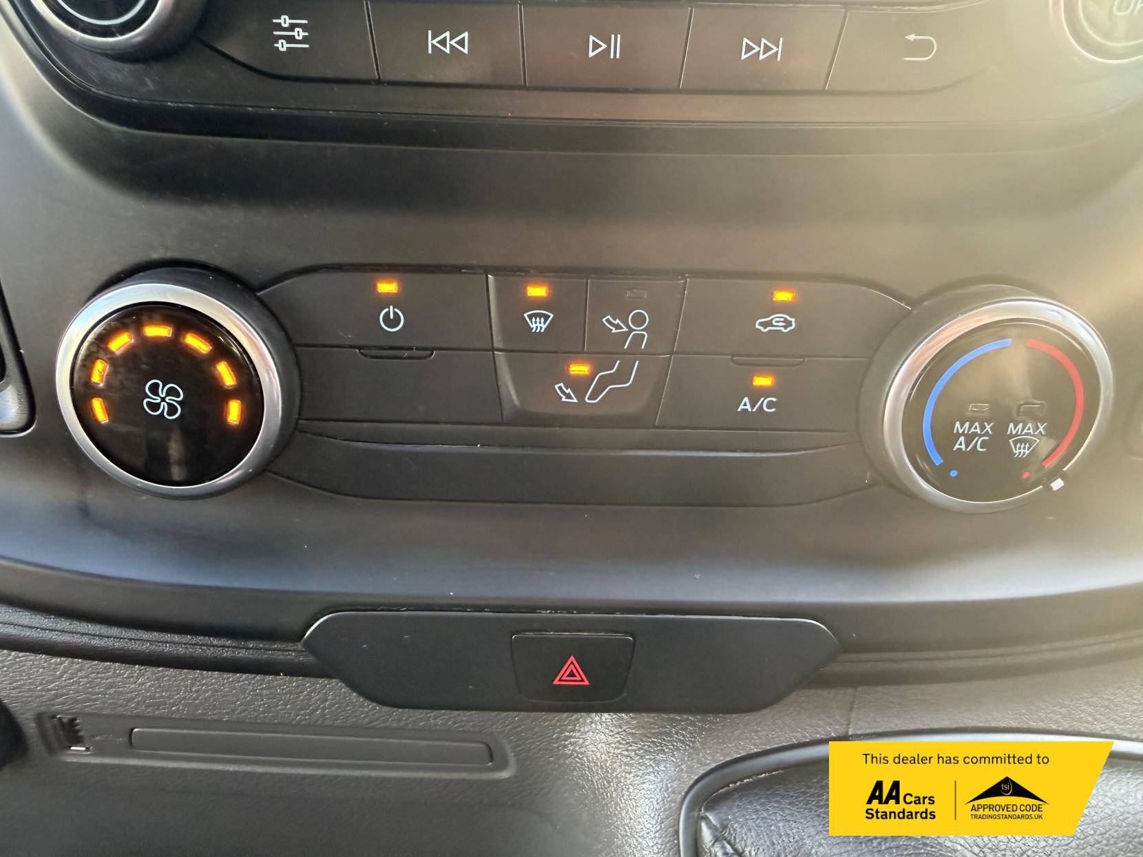 Ford Transit 2.0 350 EcoBlue Leader Panel Van 5dr Diesel Manual RWD L3 H3 Euro 6 (s/s) (130 ps)